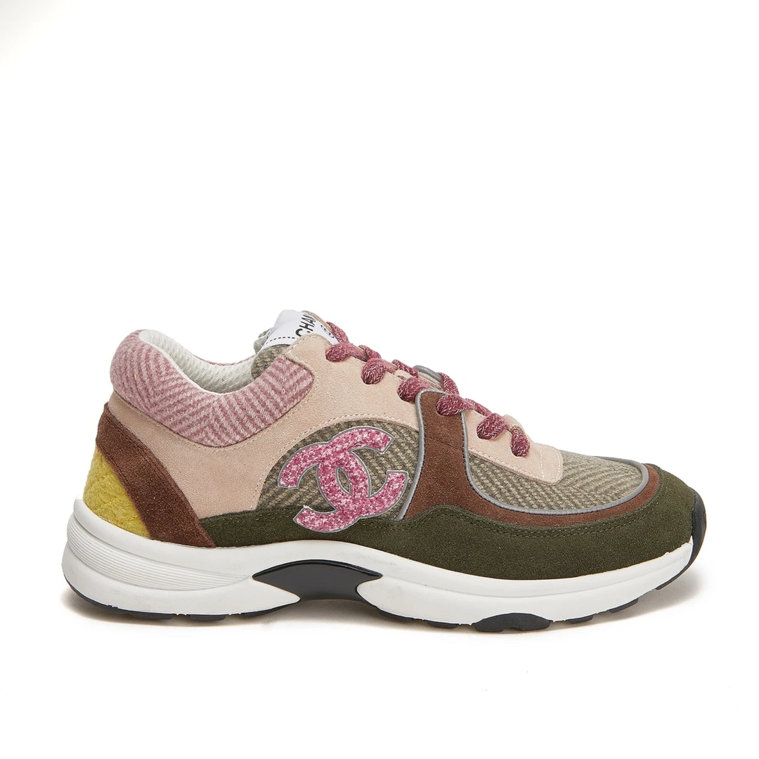 Chanel Sneakers — 2b52a243