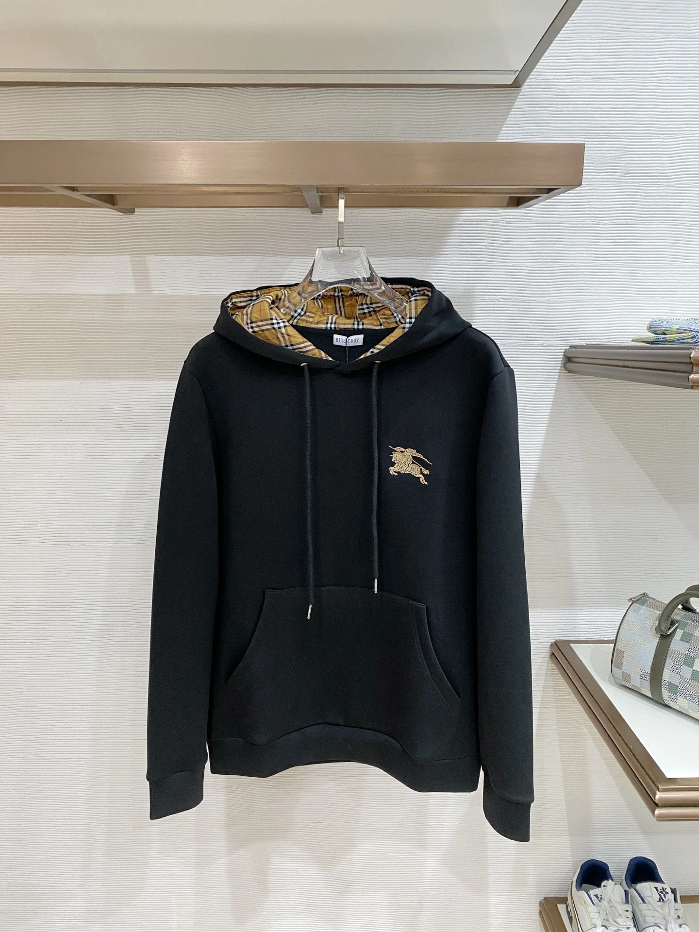 Burberry Hoodies — aadd209c