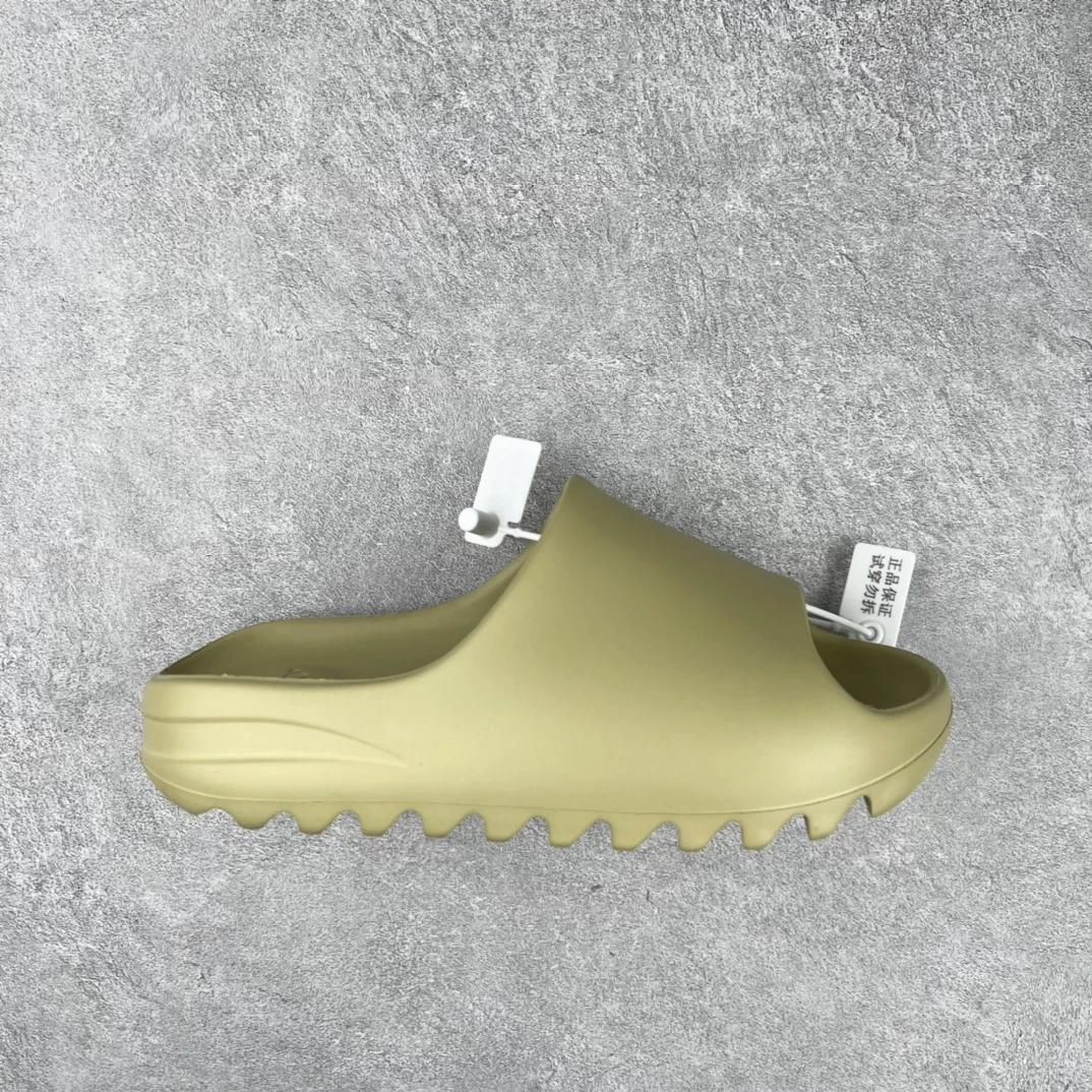 Adidas Slippers — 2abdbfa9