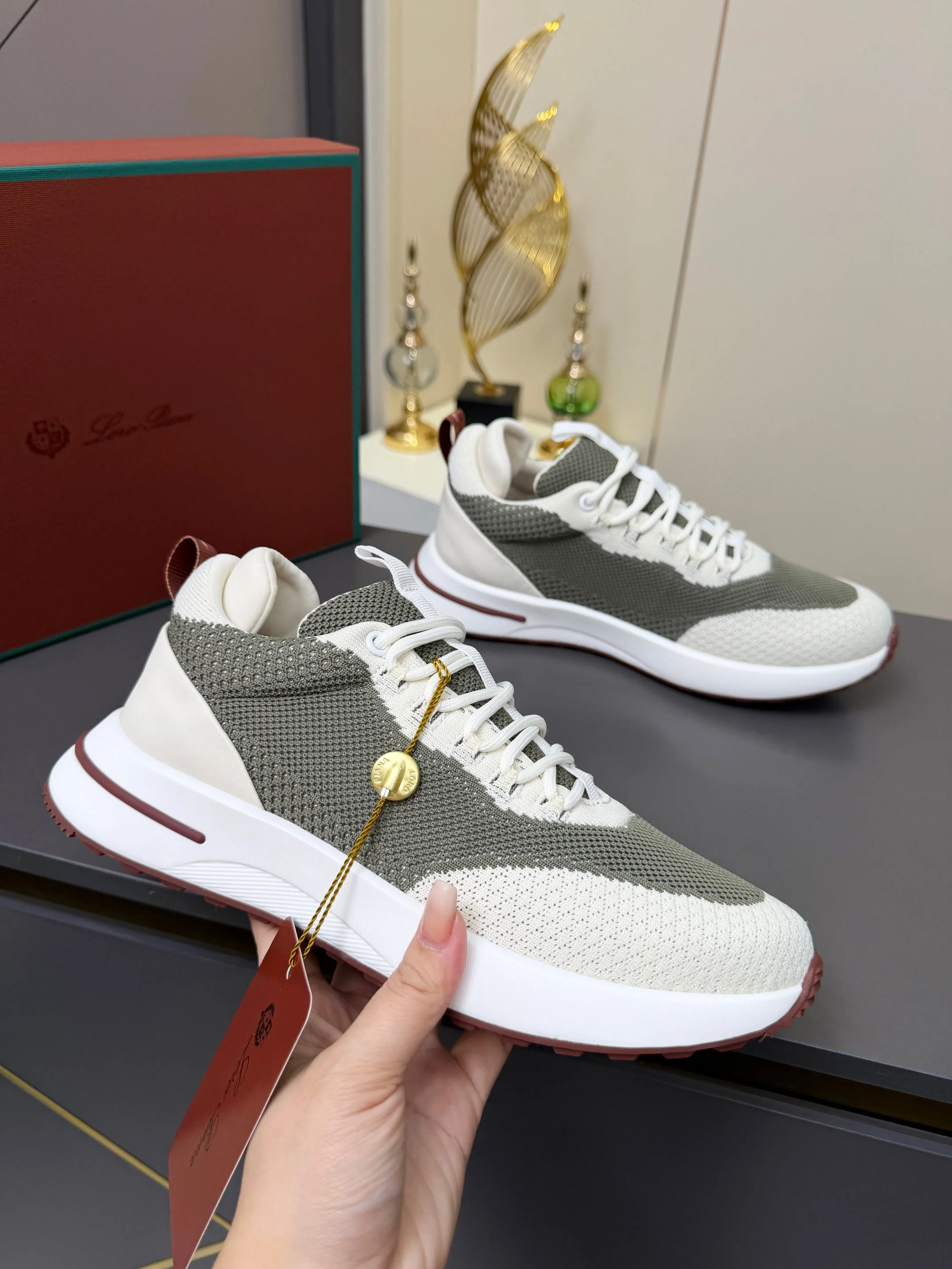Loro Piana Sneakers — 47f98597