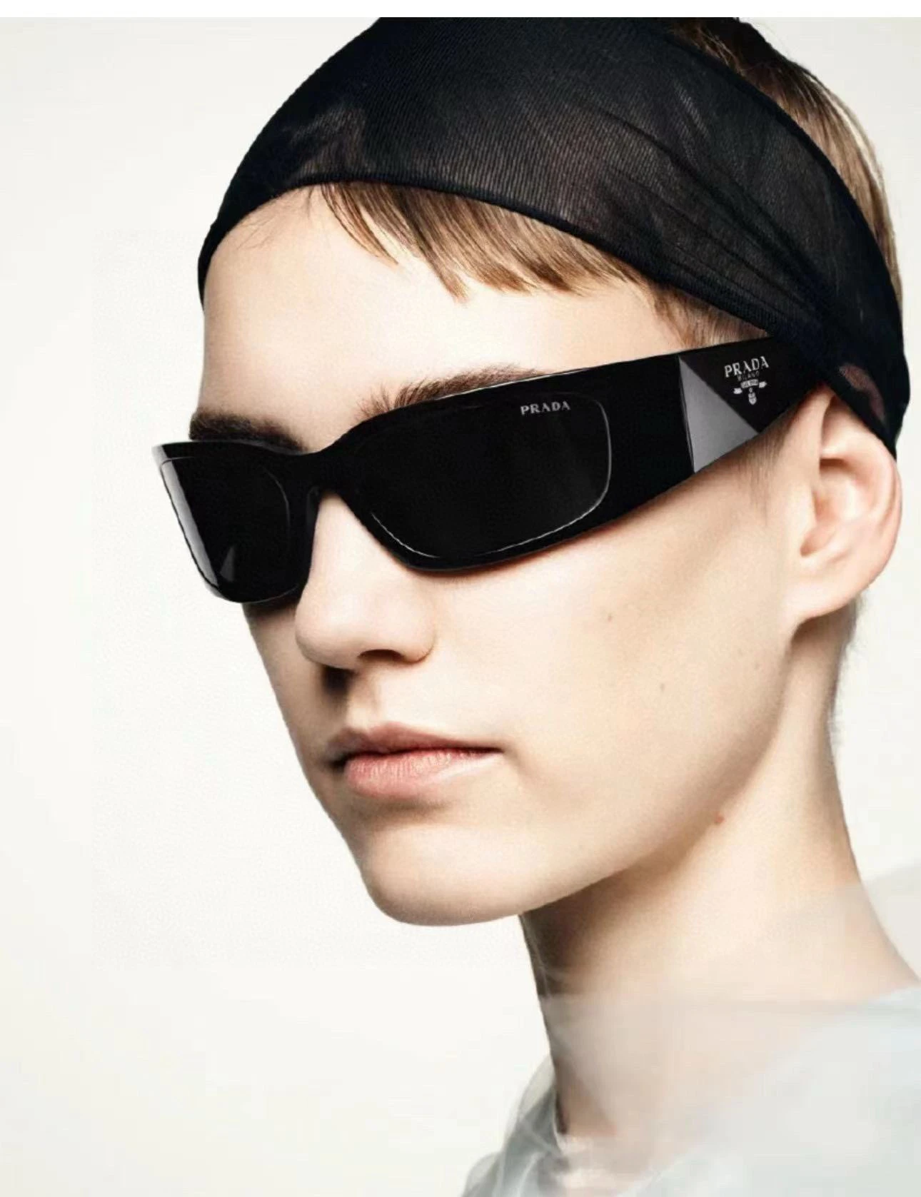 Prada Eyewear — e371f3c0