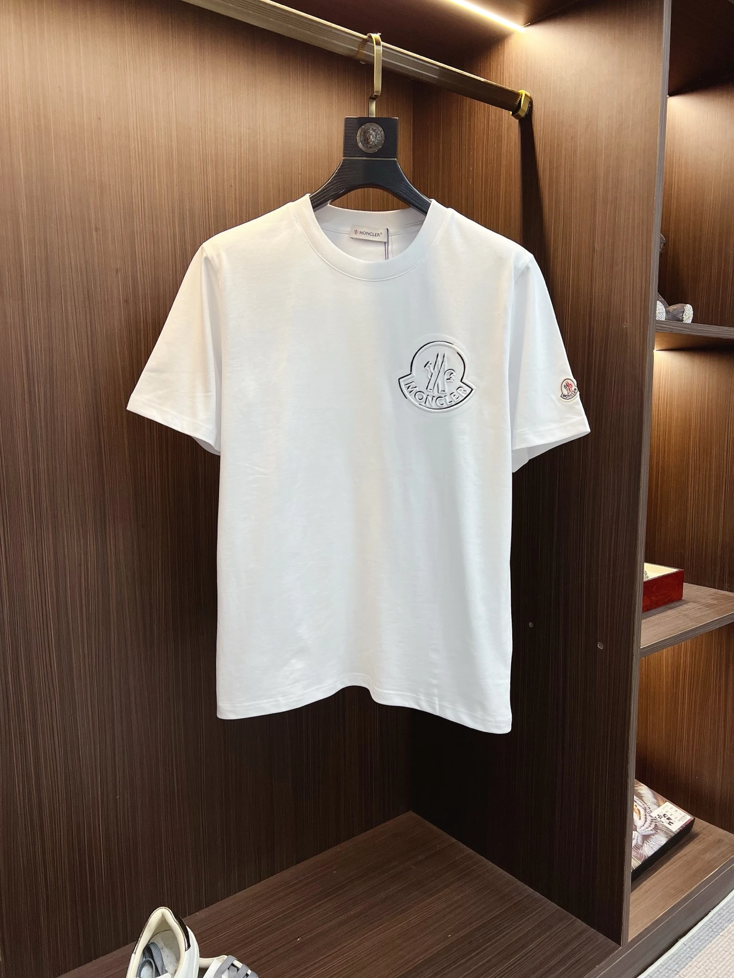 Moncler T-Shirt — 659b2681