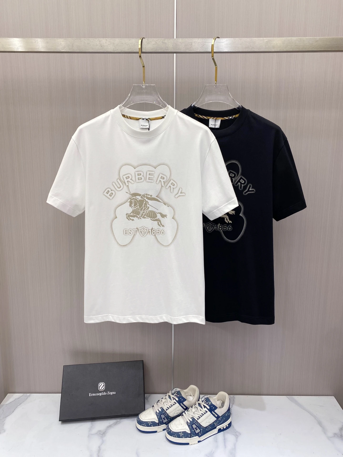 Burberry T-Shirt — f0246bcc