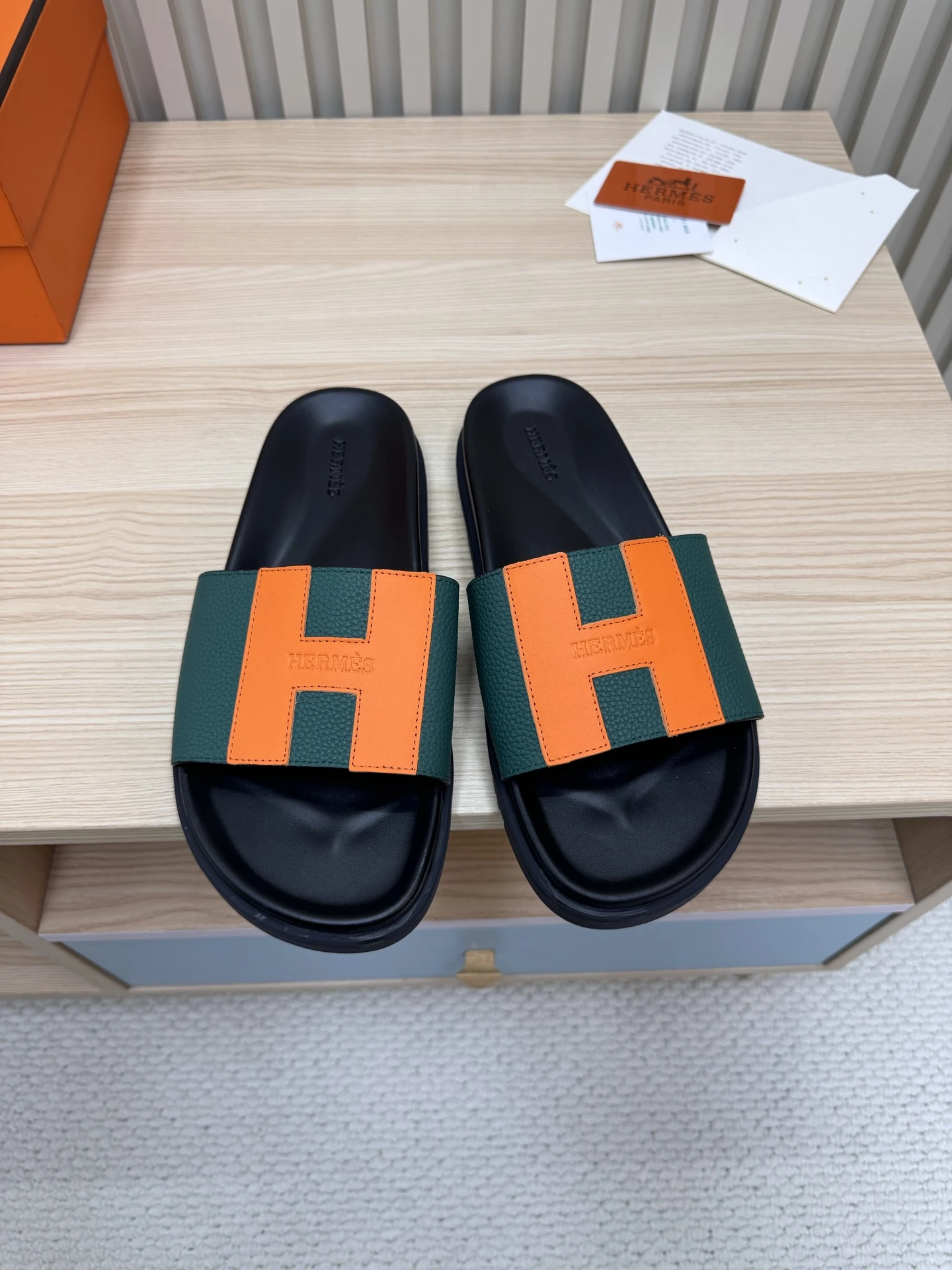 Hermès Slippers — cc020615
