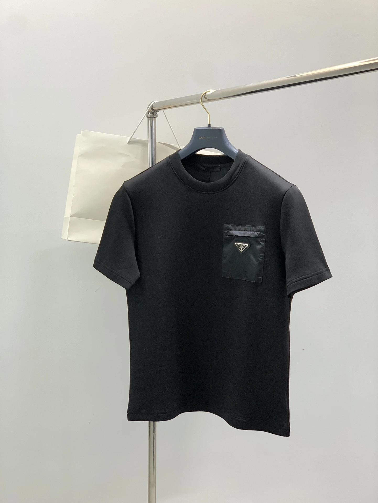Prada T-Shirt — be389b79