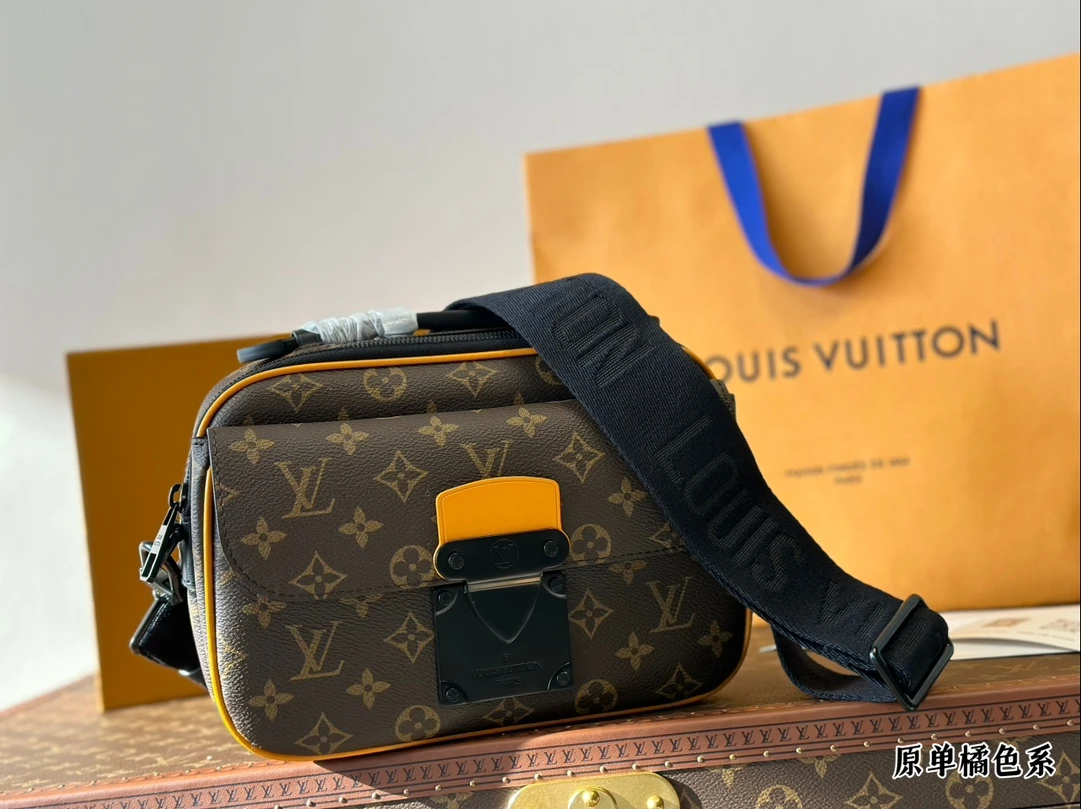 Louis Vuitton Bag — 75476fc2