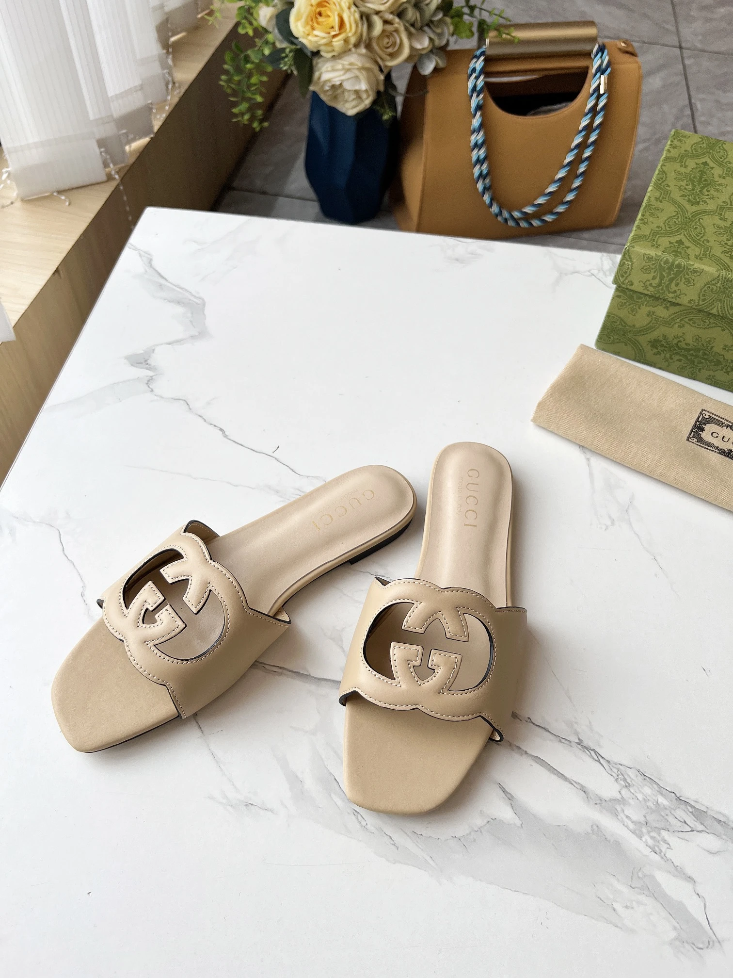 Gucci Shoes — efbf9c12