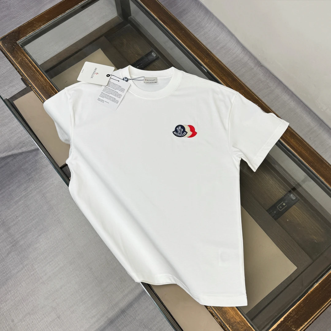 Moncler T-Shirt — 98922e30