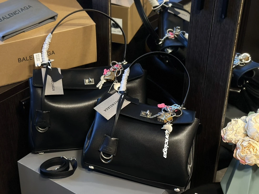 Balenciaga Bag — 5e420306
