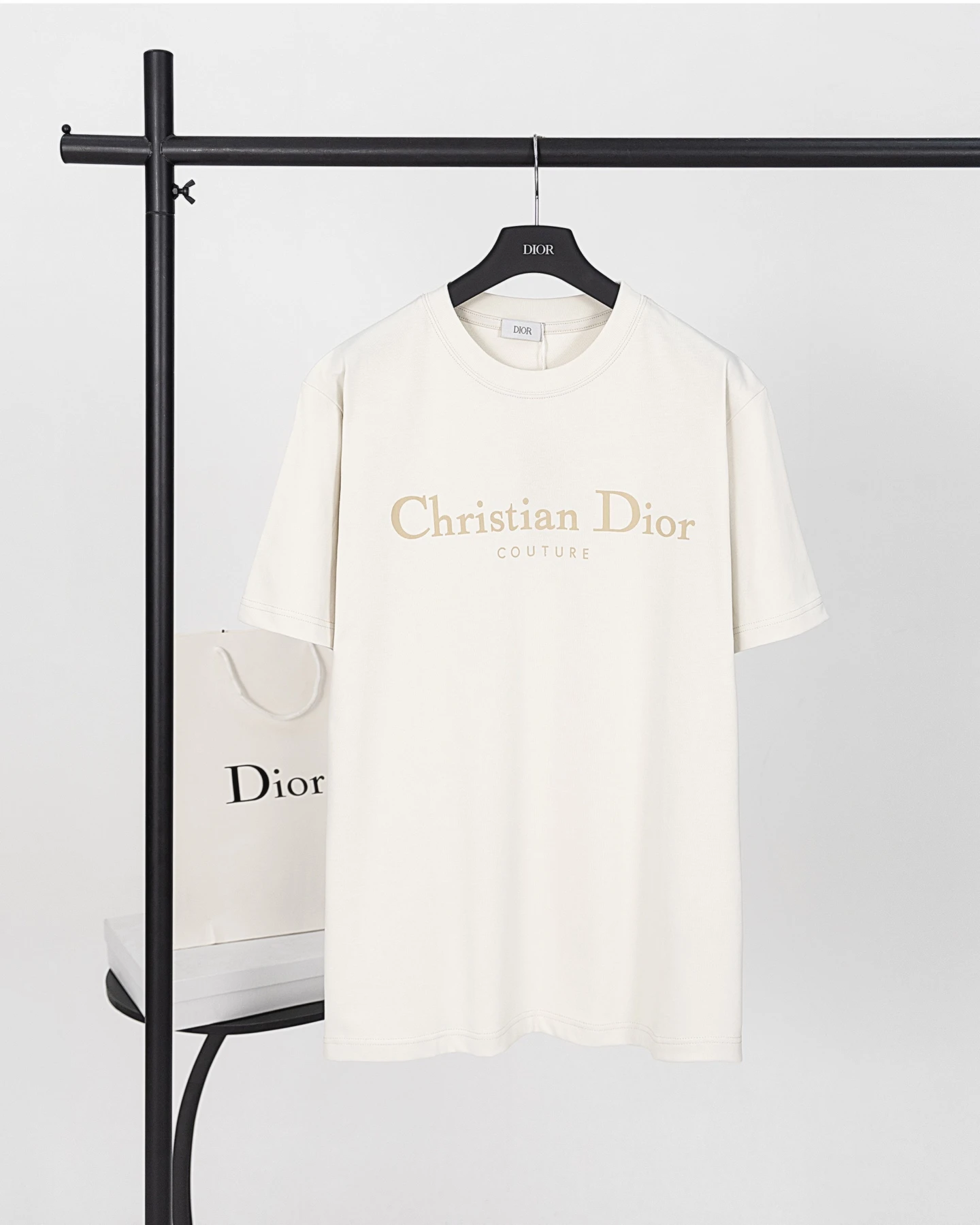 Dior T-Shirt — a1946d41