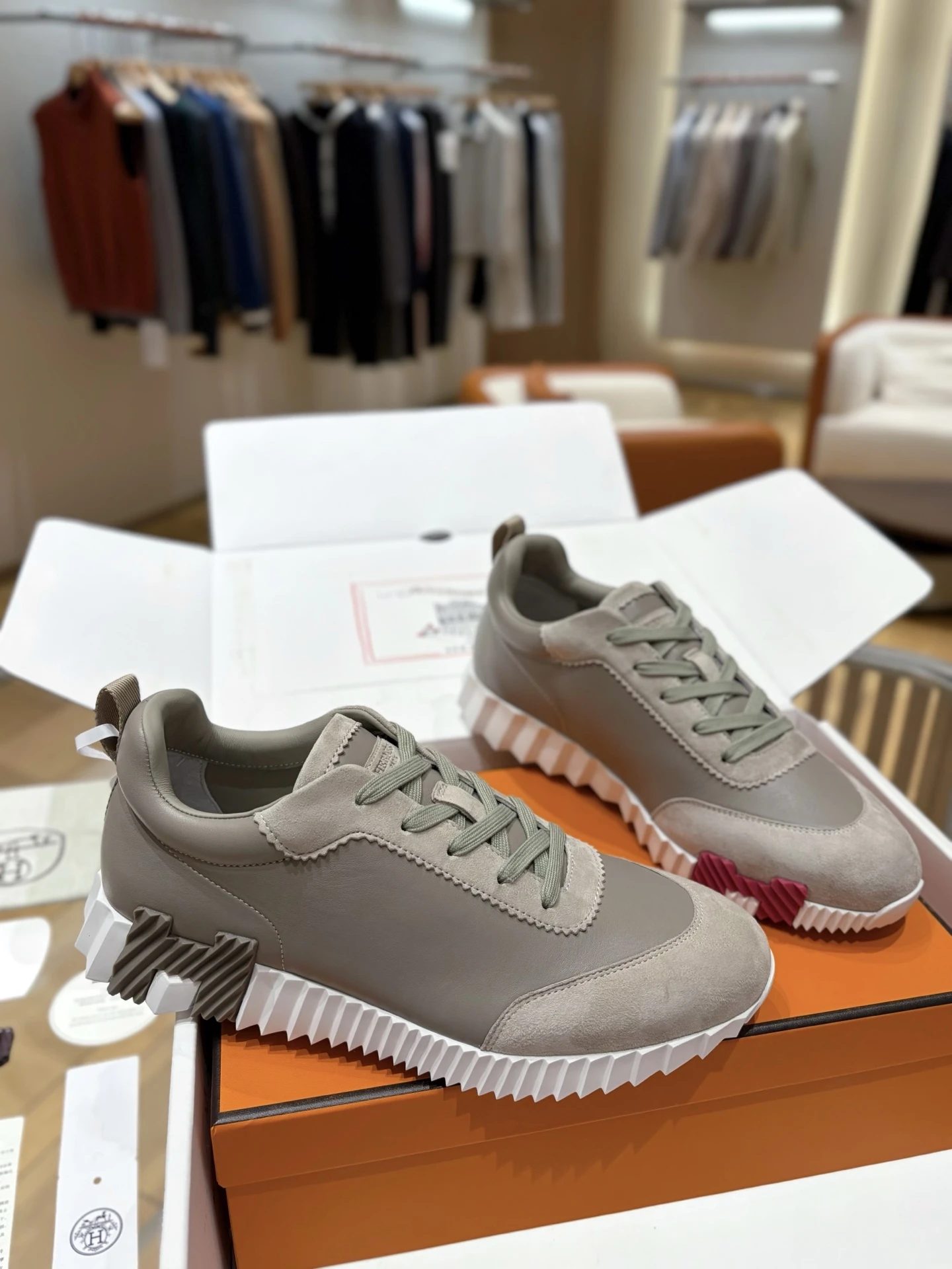 Hermès Sneakers — cb10f52d