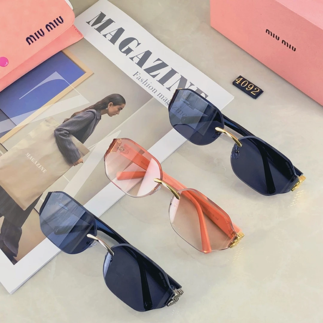 Miu Miu Eyewear — 0c18b17b
