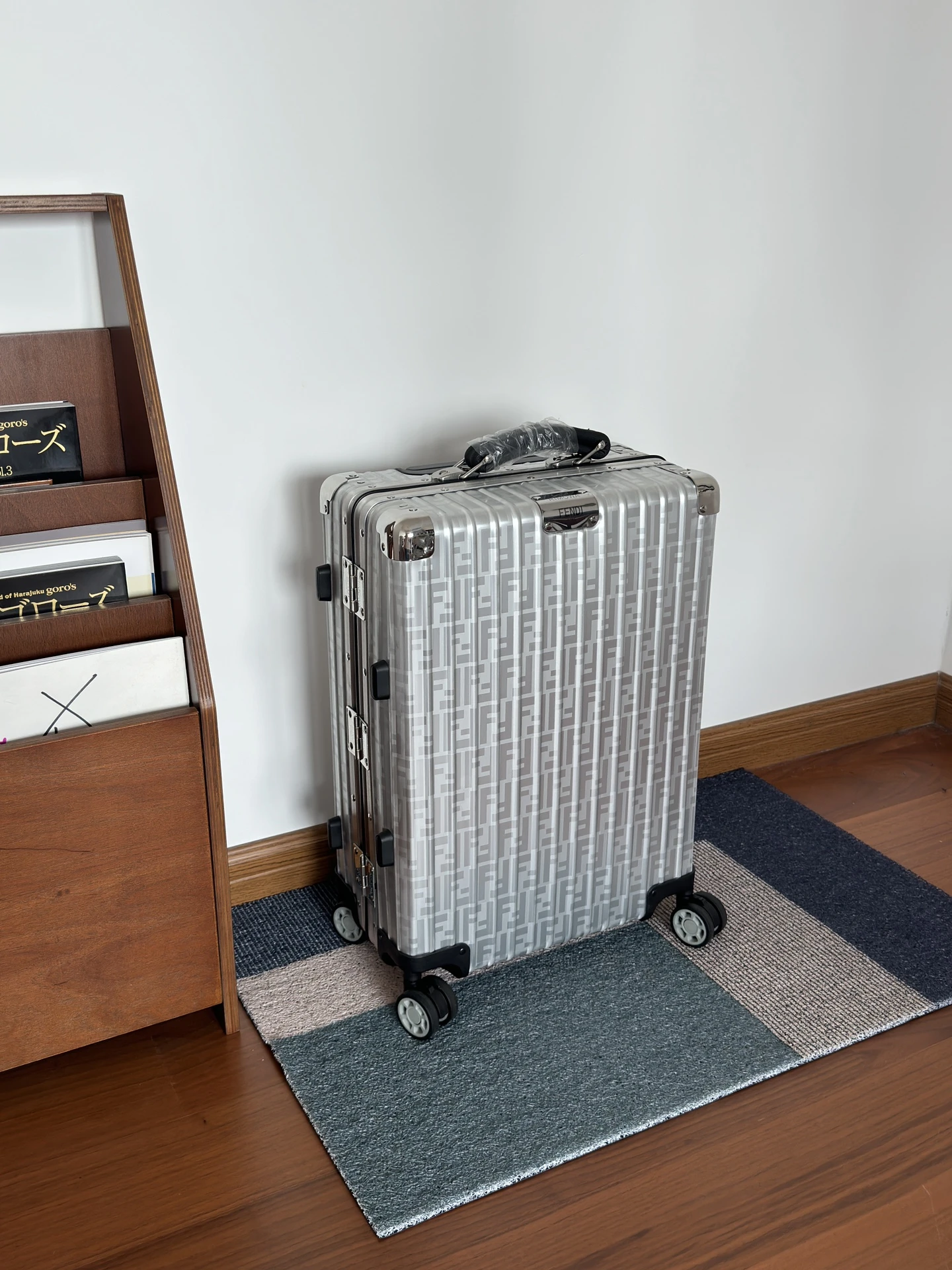 Luggage — b10de207