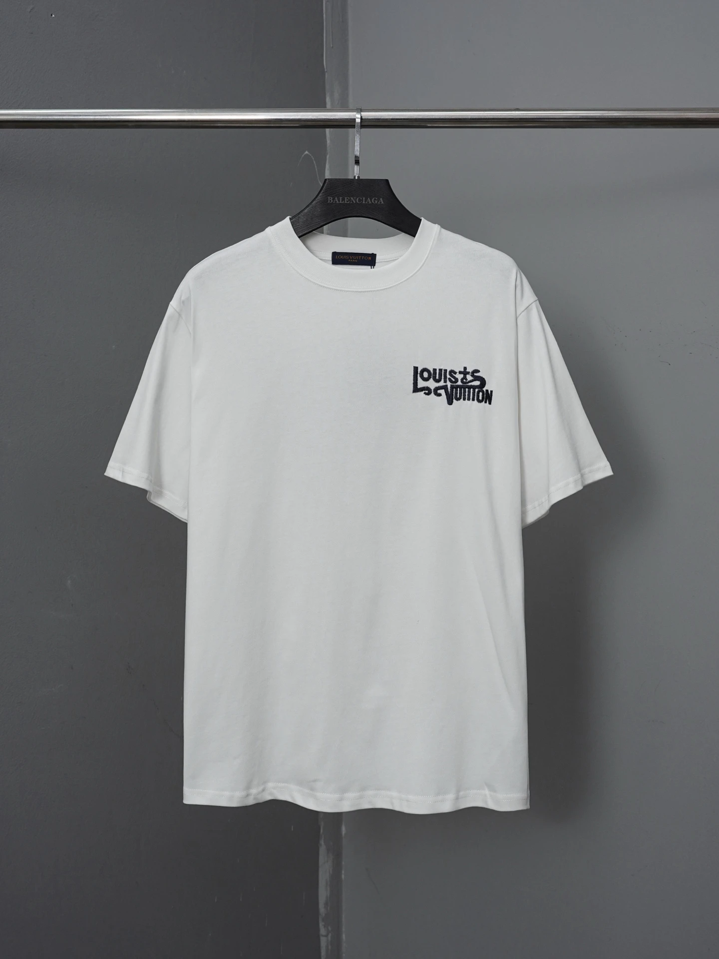 Louis Vuitton T-Shirt — b36ceec4
