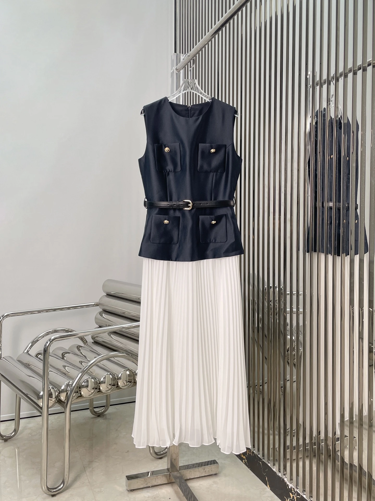 Dresses — 36b37b76