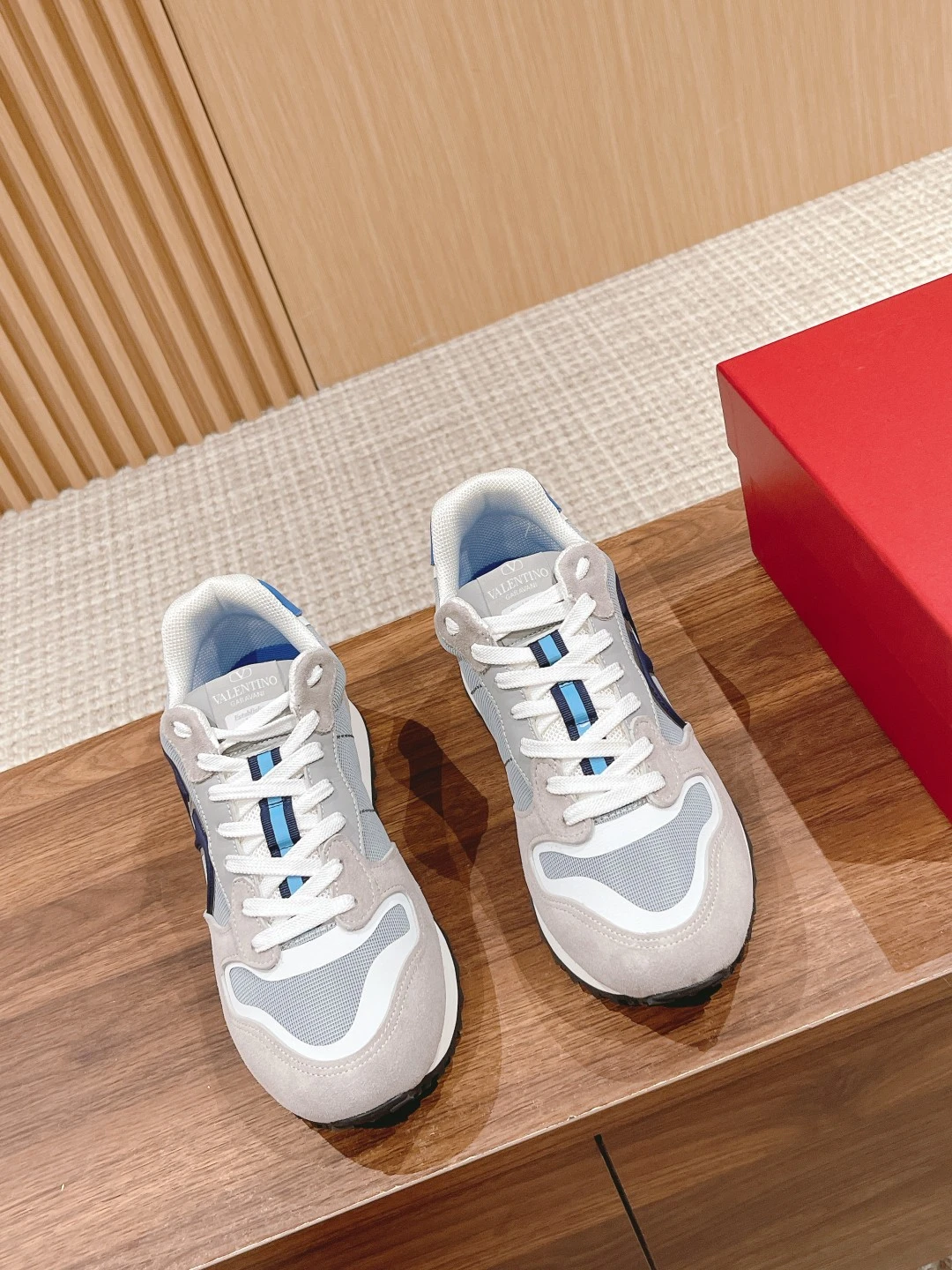 Valentino Sneakers — 7c0badc7