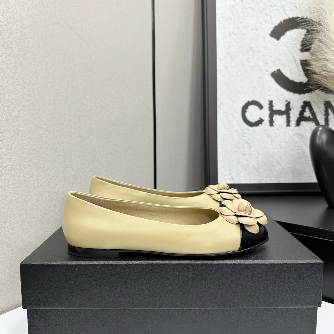 Chanel Shoes — 1c592773