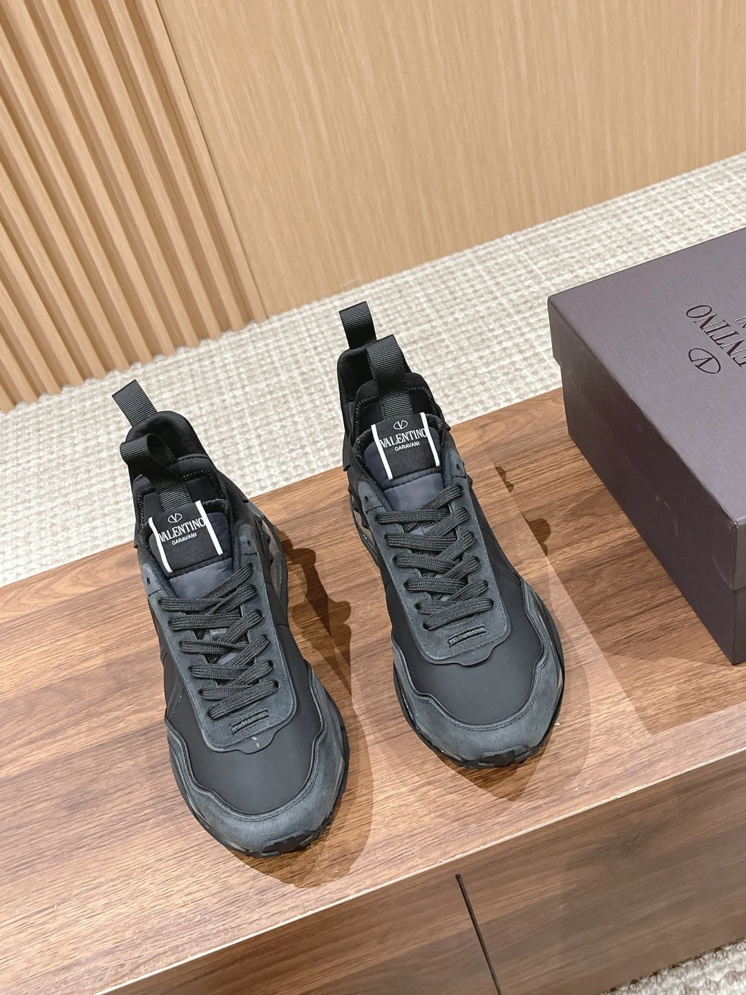 Valentino Sneakers — 6ff0c7cc