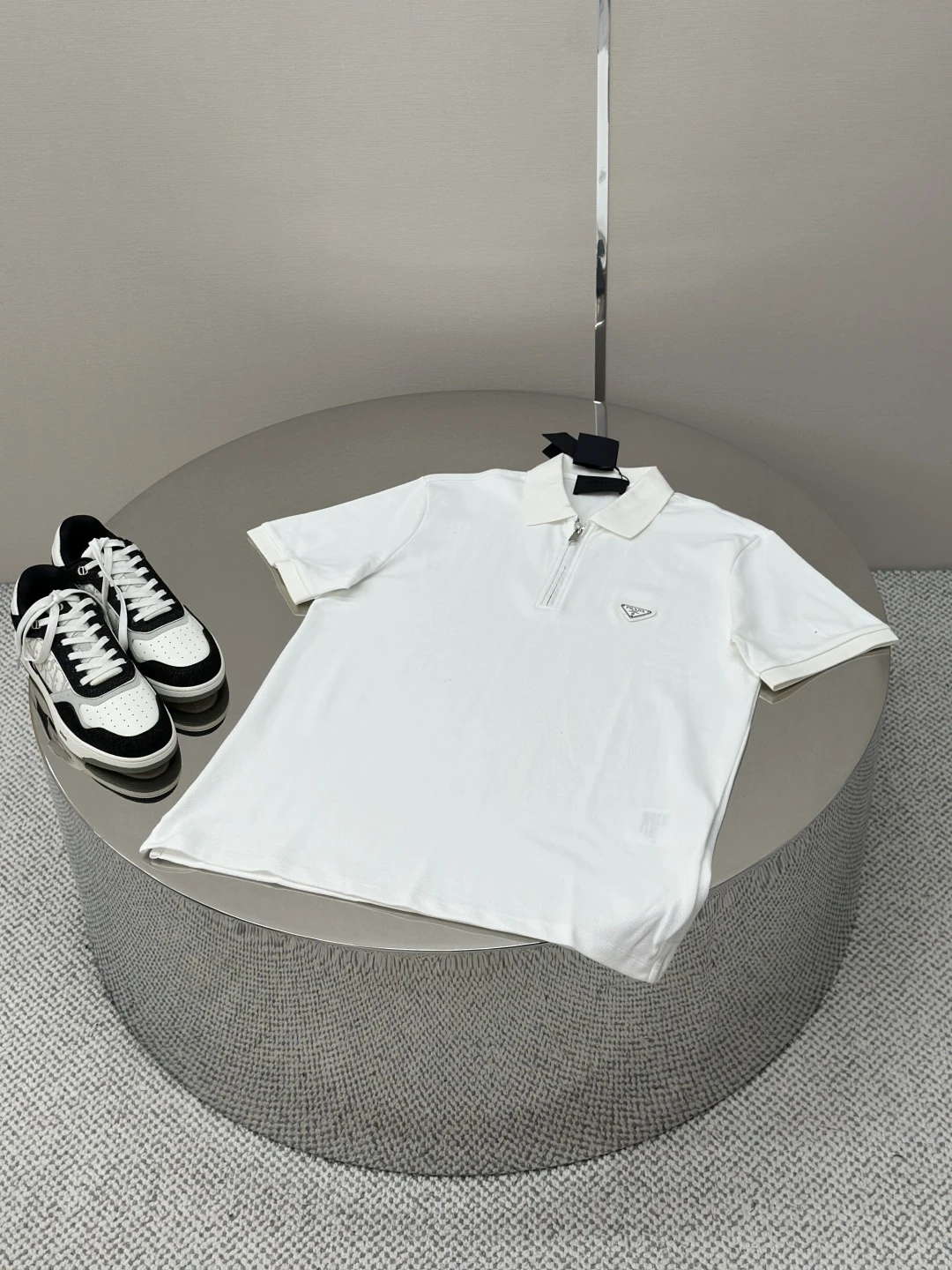 Prada T-Shirt — 3bec21e3