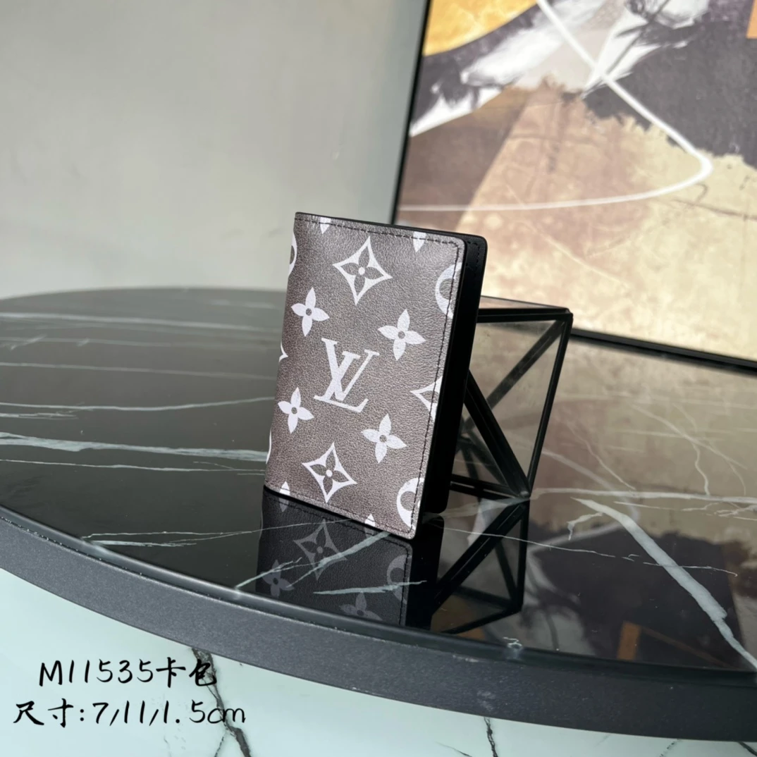 Wallets — f4d63538