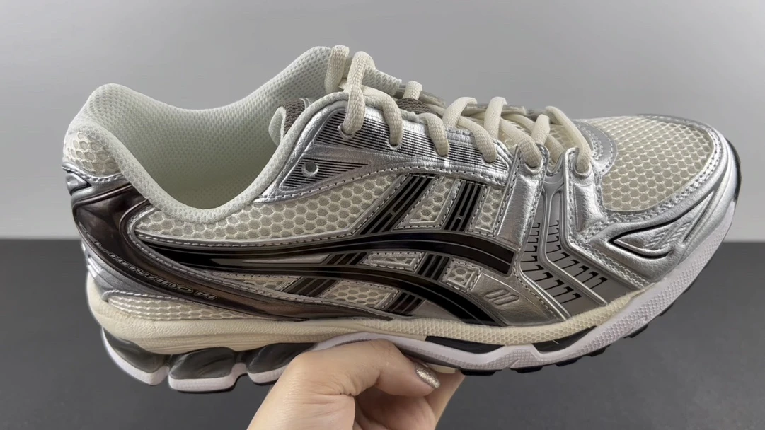 Asics Shoes — 02d29eeb