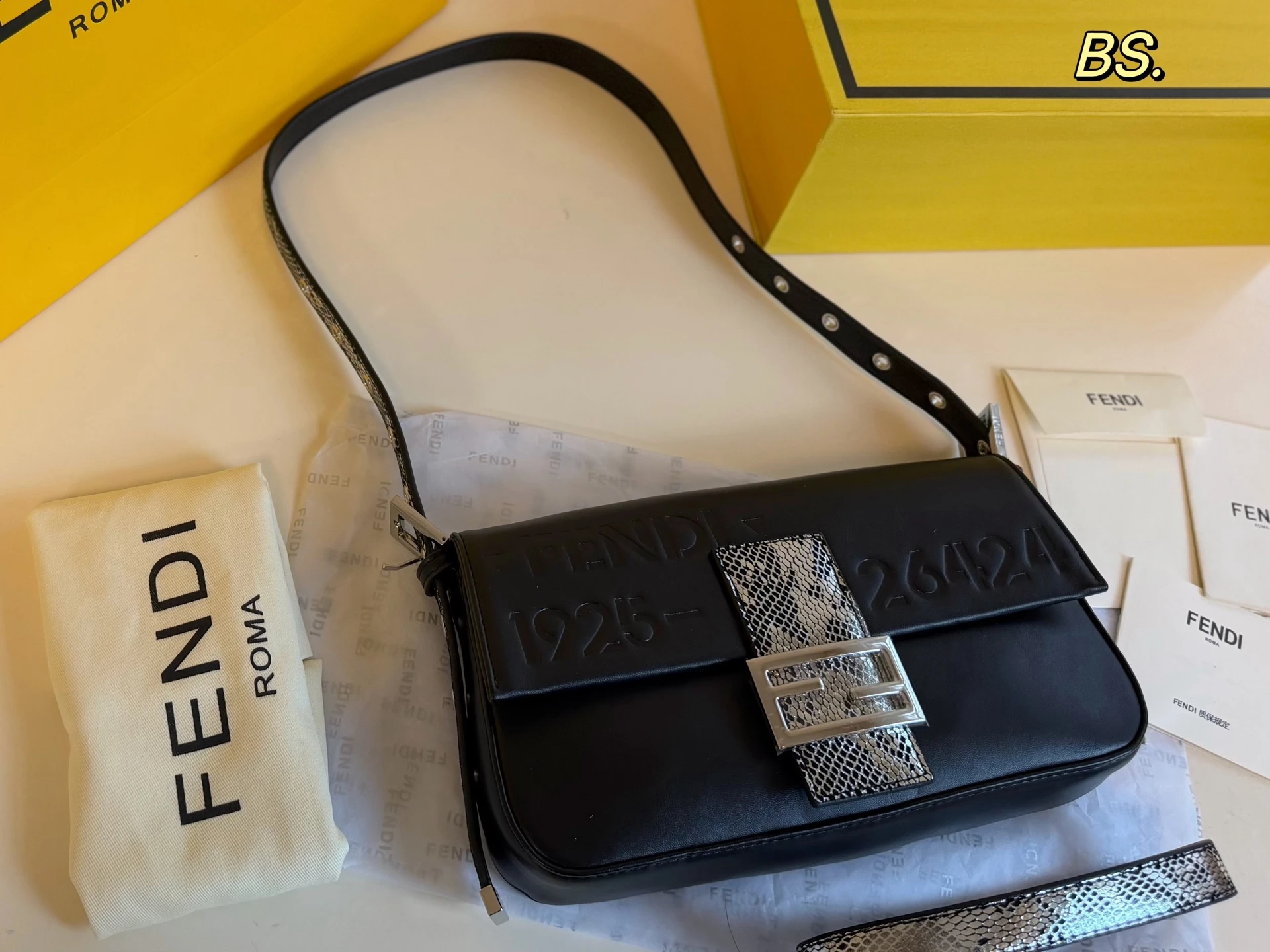 Fendi Bag — f4044fce