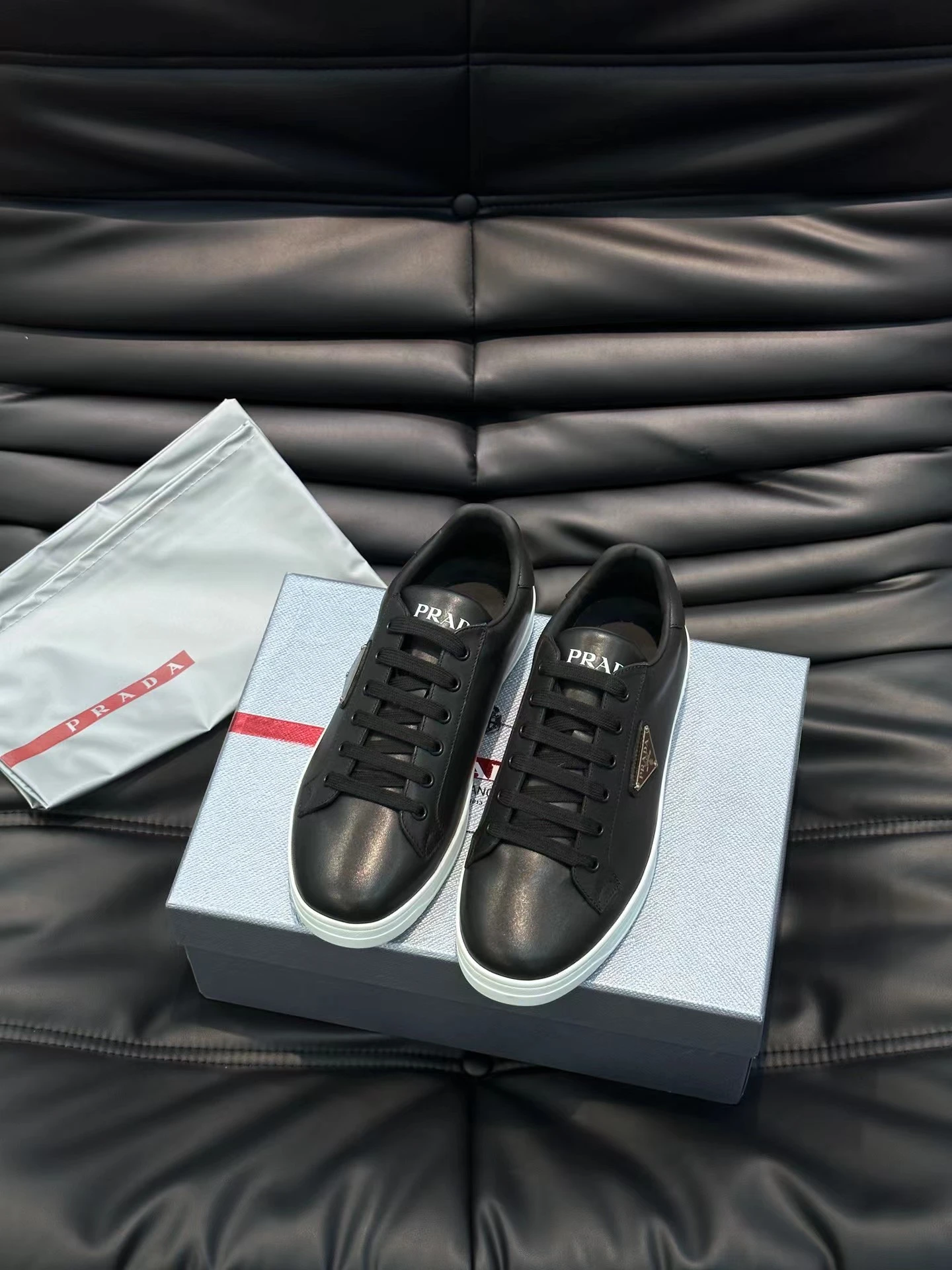 Prada Sneakers — a43255eb