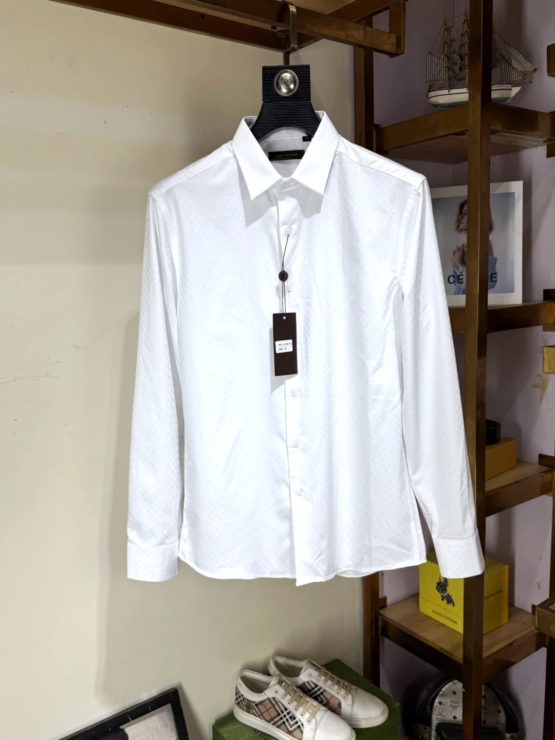 Louis Vuitton Shirts — 8e76c841