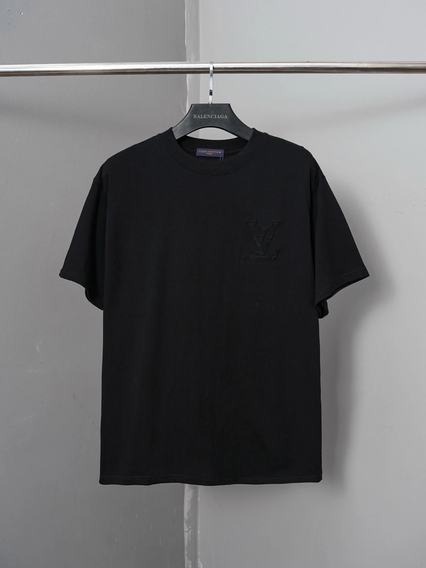 Louis Vuitton T-Shirt — 1b4d16d1