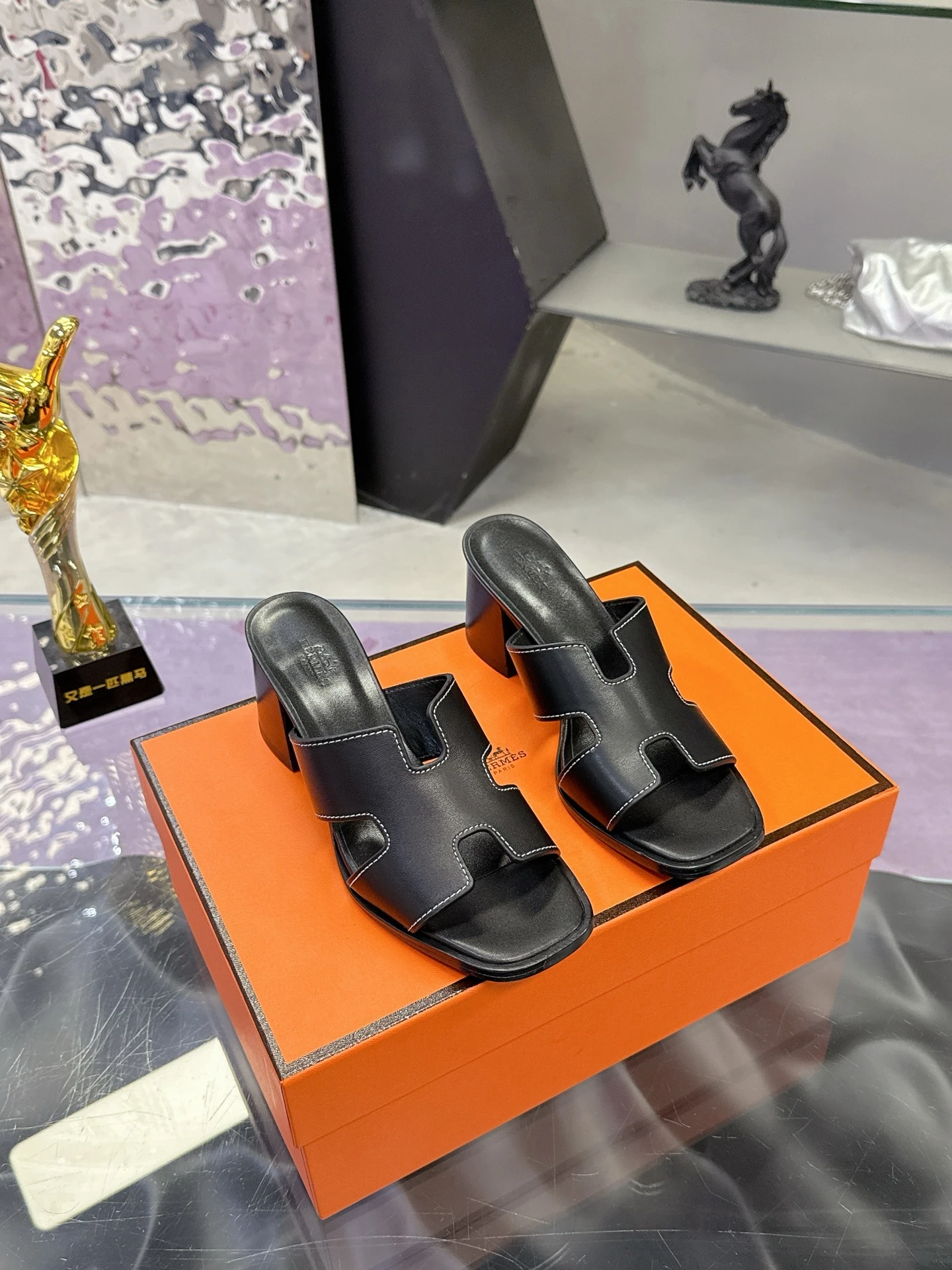 Hermès Slippers — 814d0492