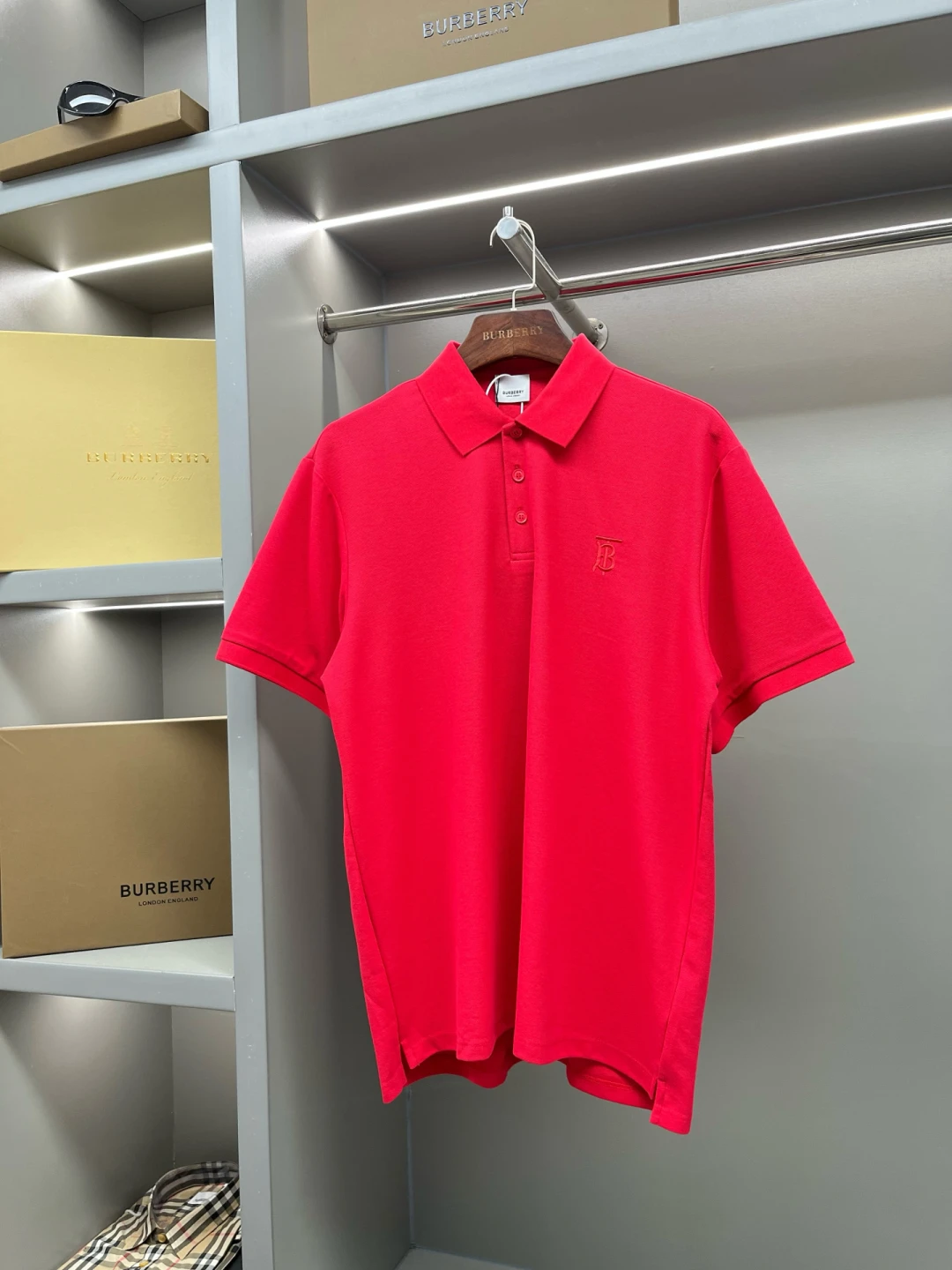 Burberry T-Shirt — a38ad670
