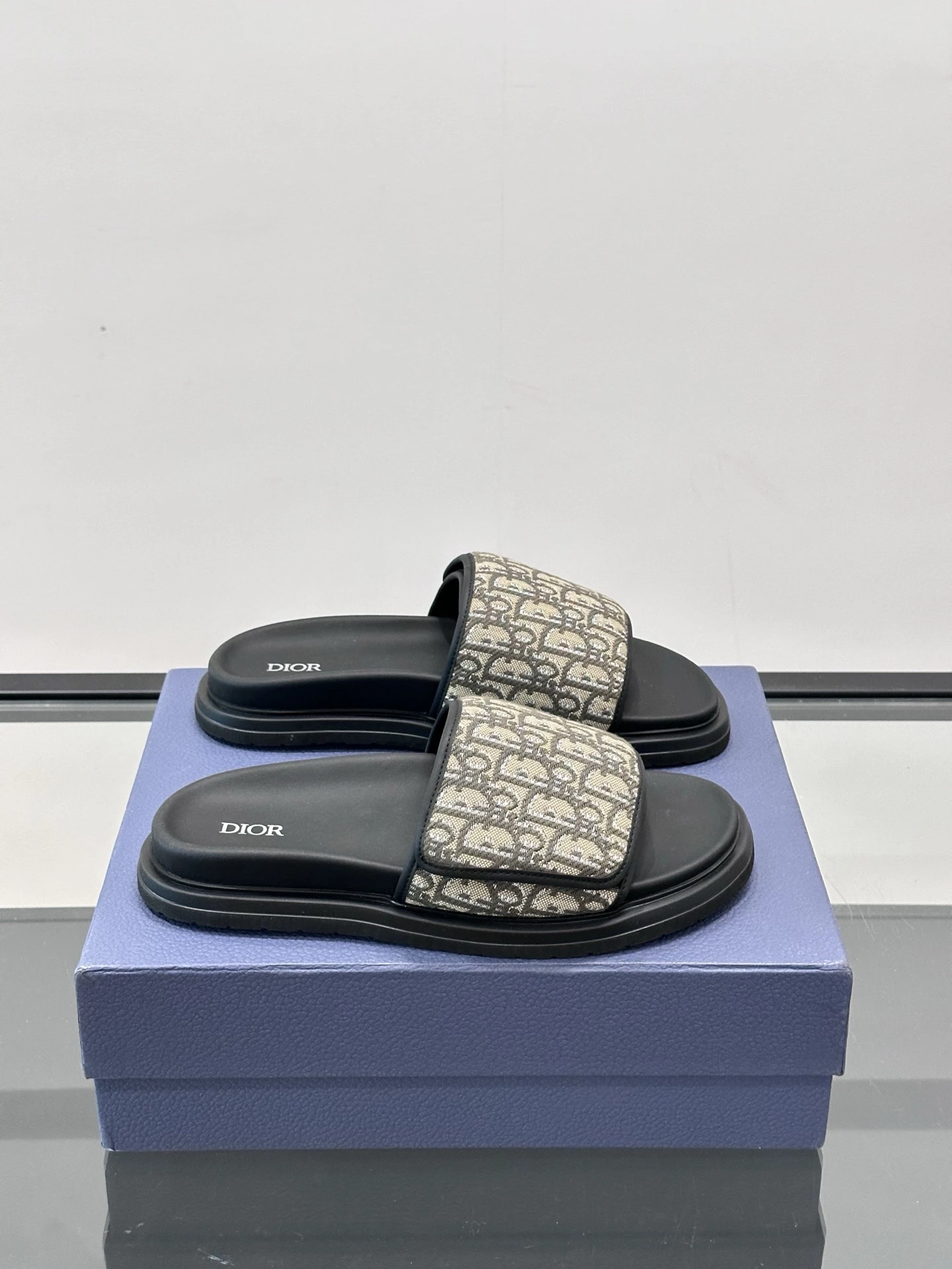 Dior Slippers — a35fd521