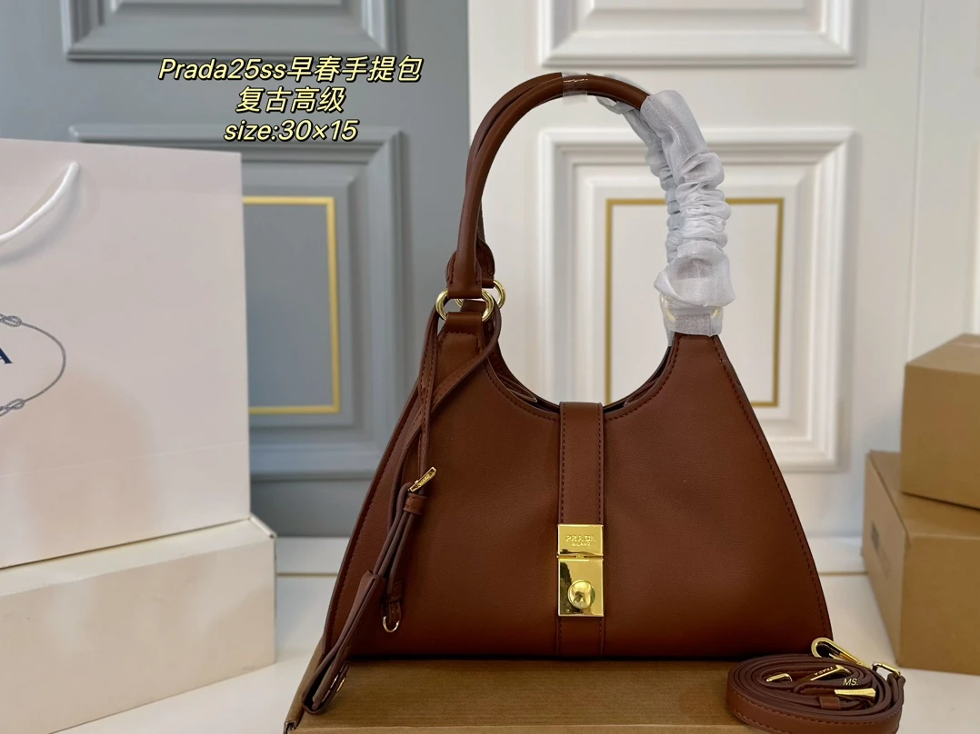 Prada Bag — 9bebcf04