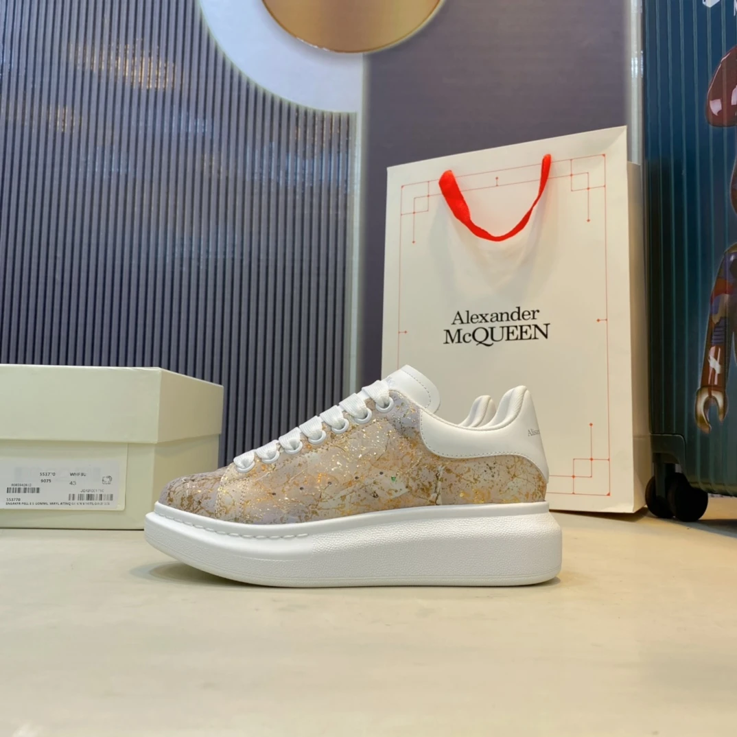 Alexander McQueen Sneakers — 179825c8