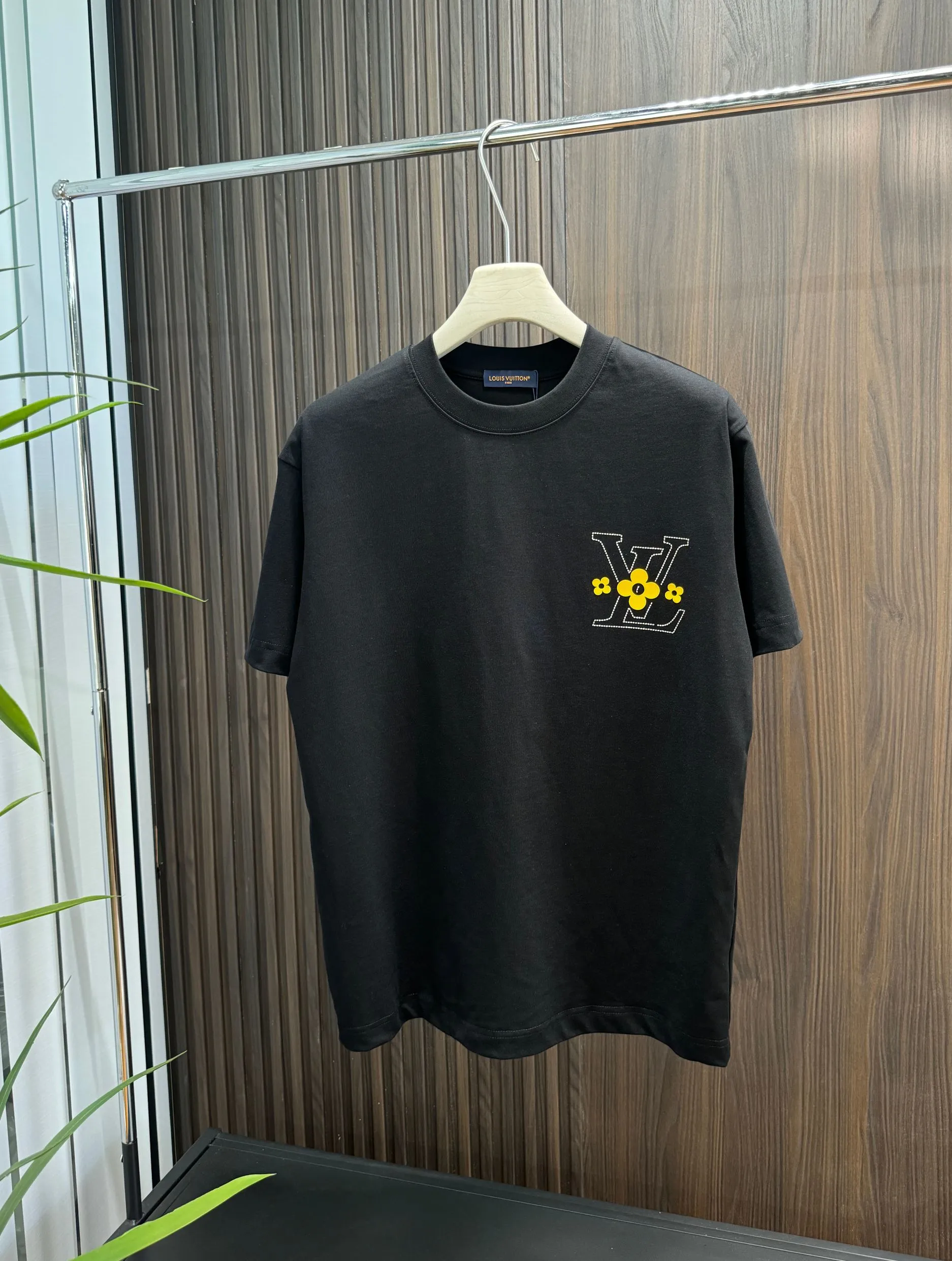 Louis Vuitton T-Shirt — 9762e66f