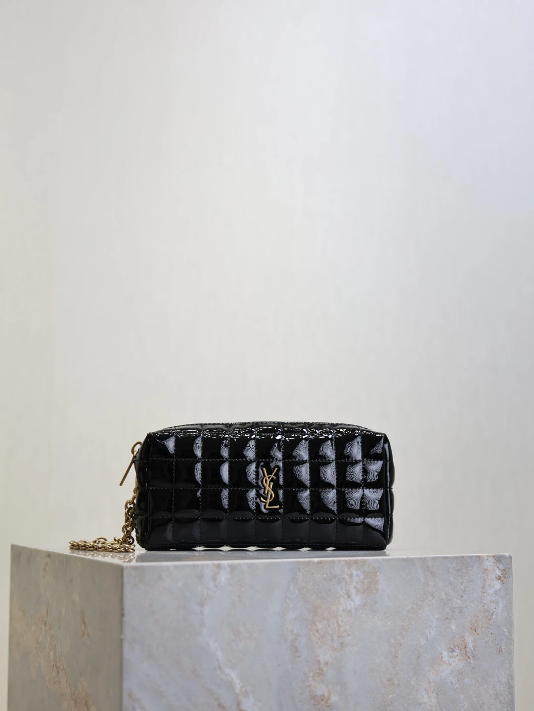 Saint Laurent Bag — 246a57b8