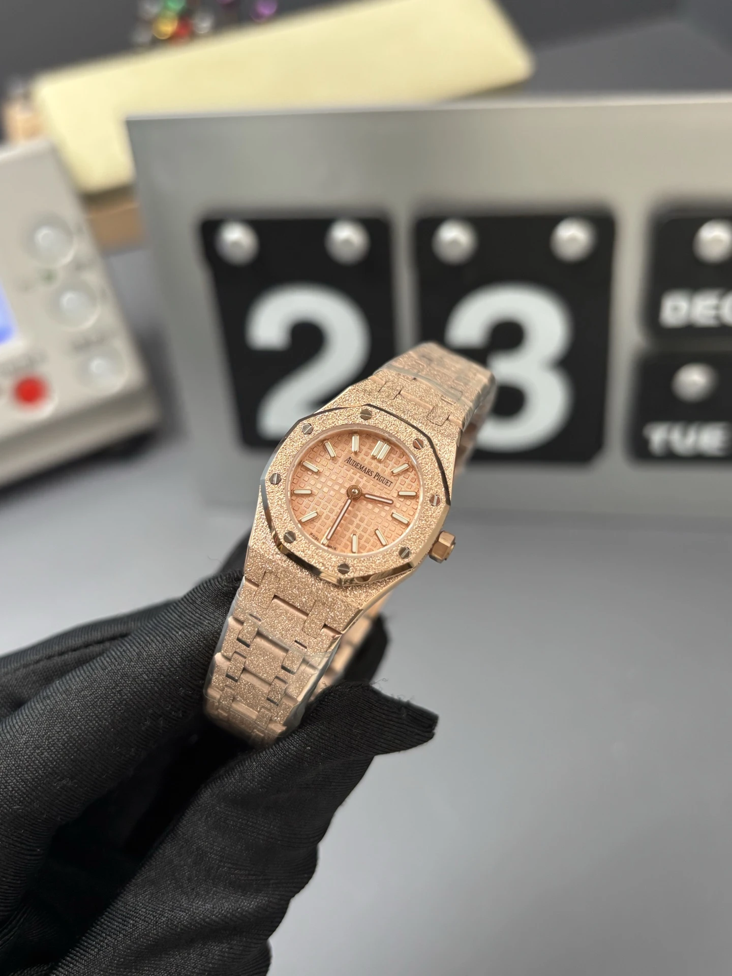 Audemars Piguet Watch — b833e0e5