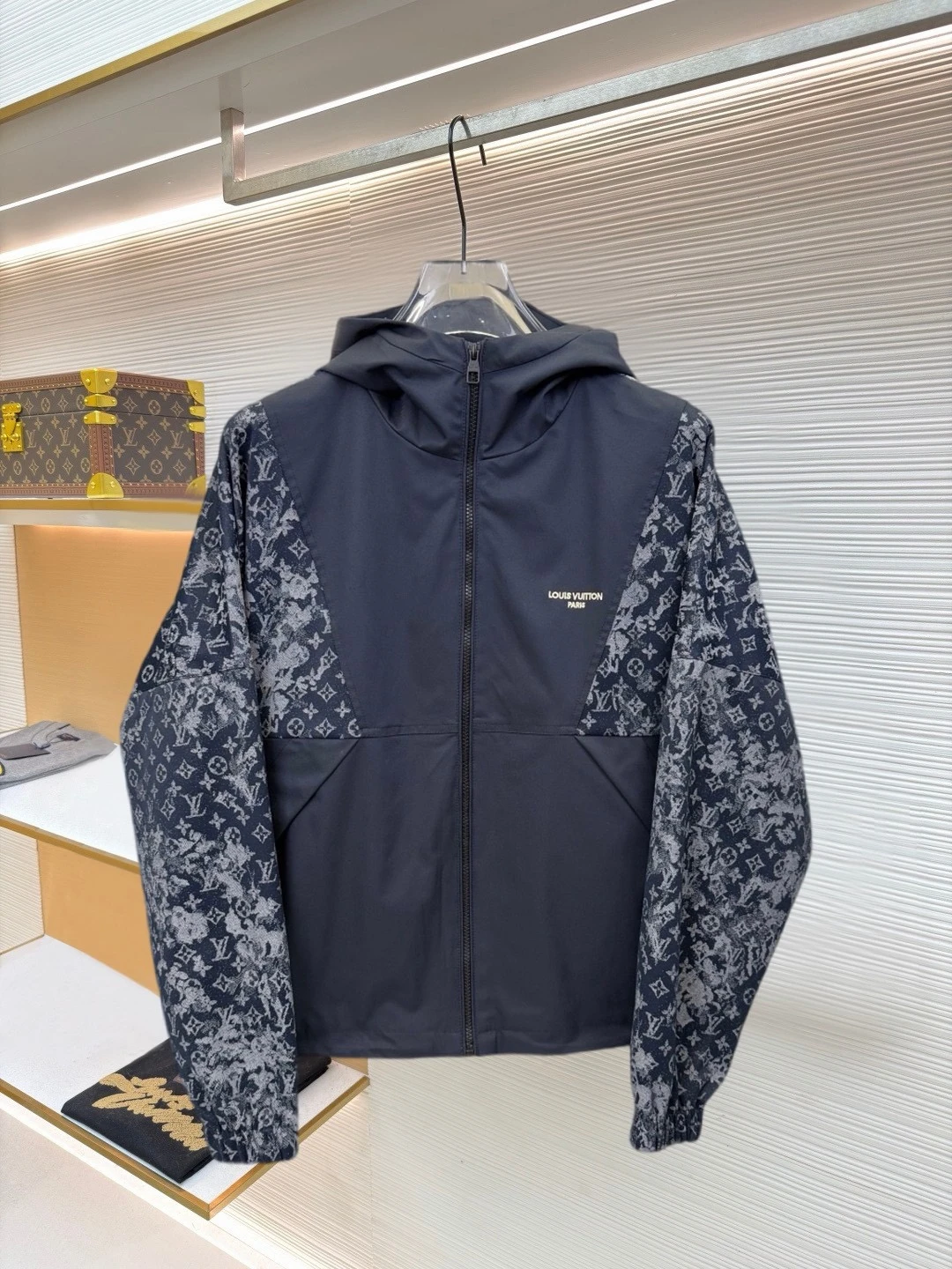 Louis Vuitton Jackets — b9cc41ac