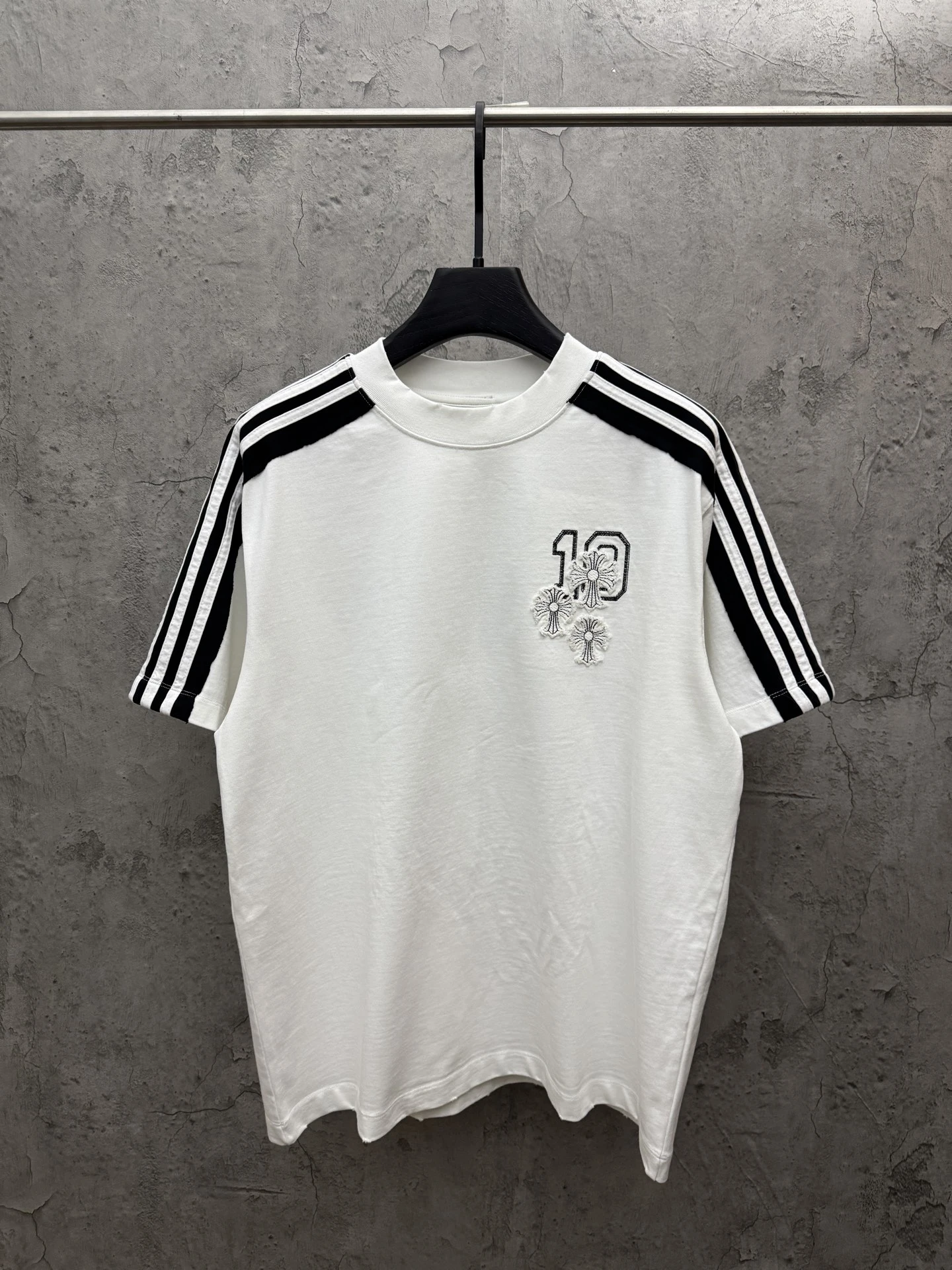 Chrome Hearts T-Shirt — 28894920