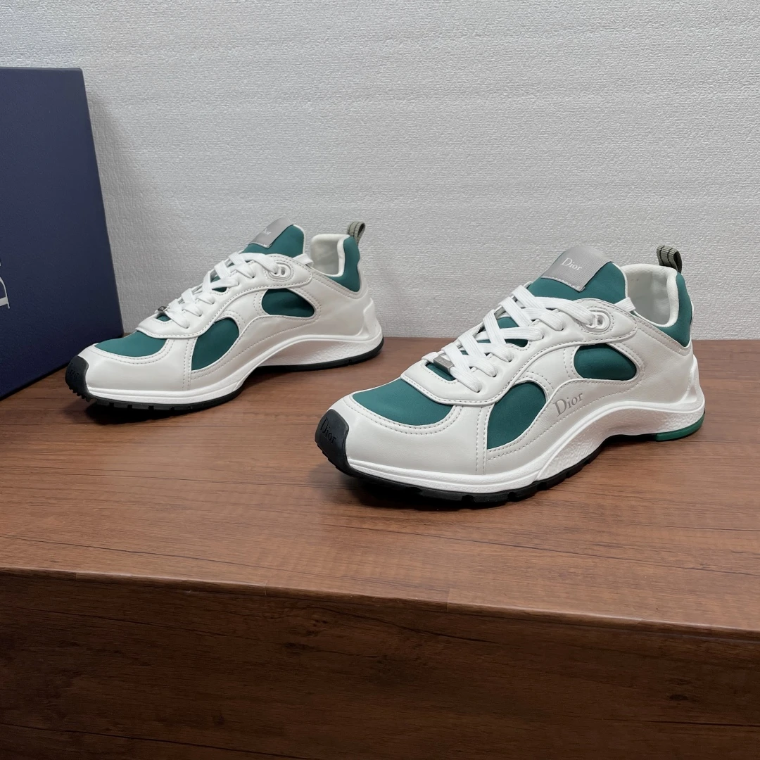 Dior Sneakers — c93fe361