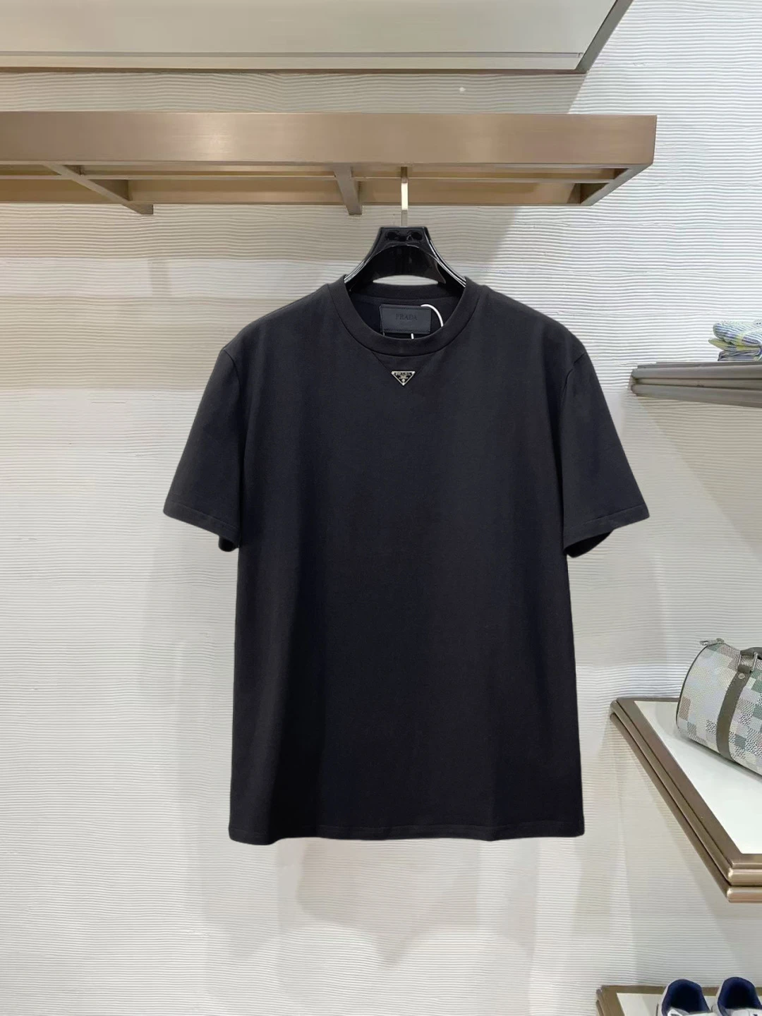 Prada T-Shirt — 470613b6