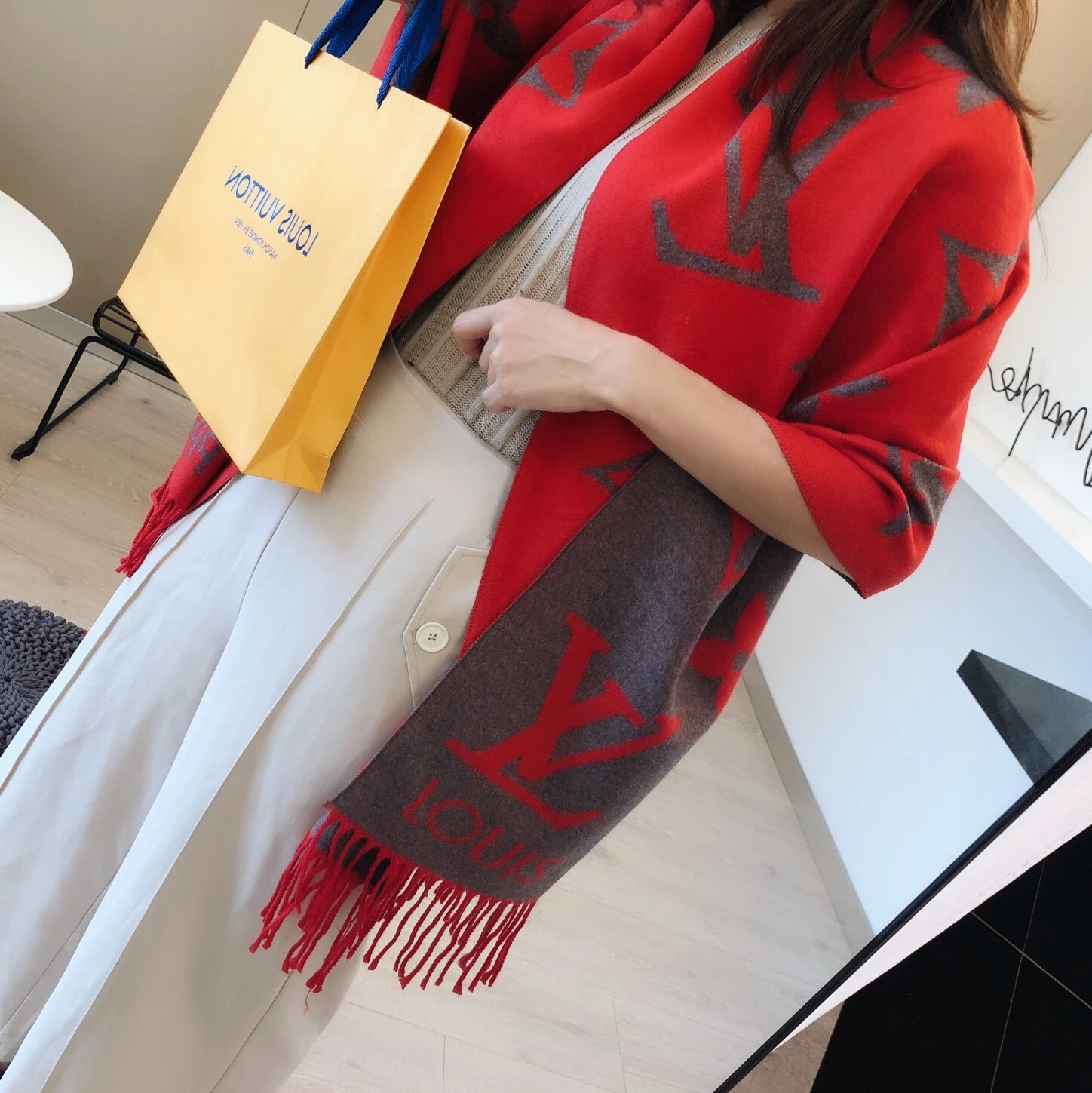 Louis Vuitton Scarves — 87d32227