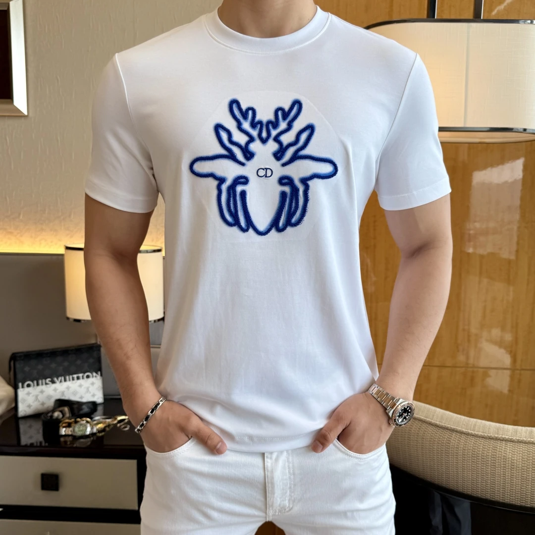 Dior T-Shirt — e4f4c659
