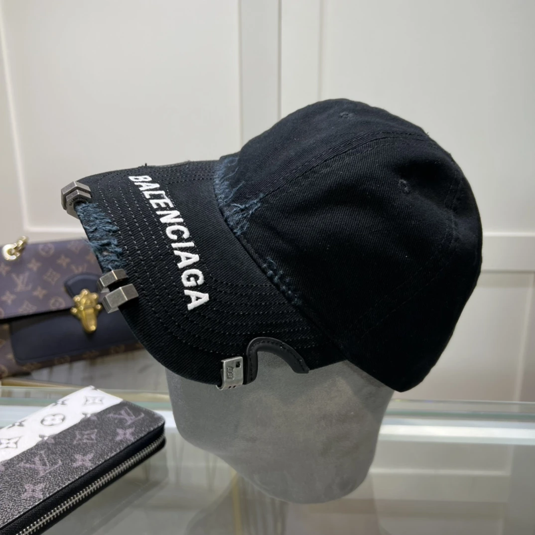 Balenciaga Hat — 3556cace