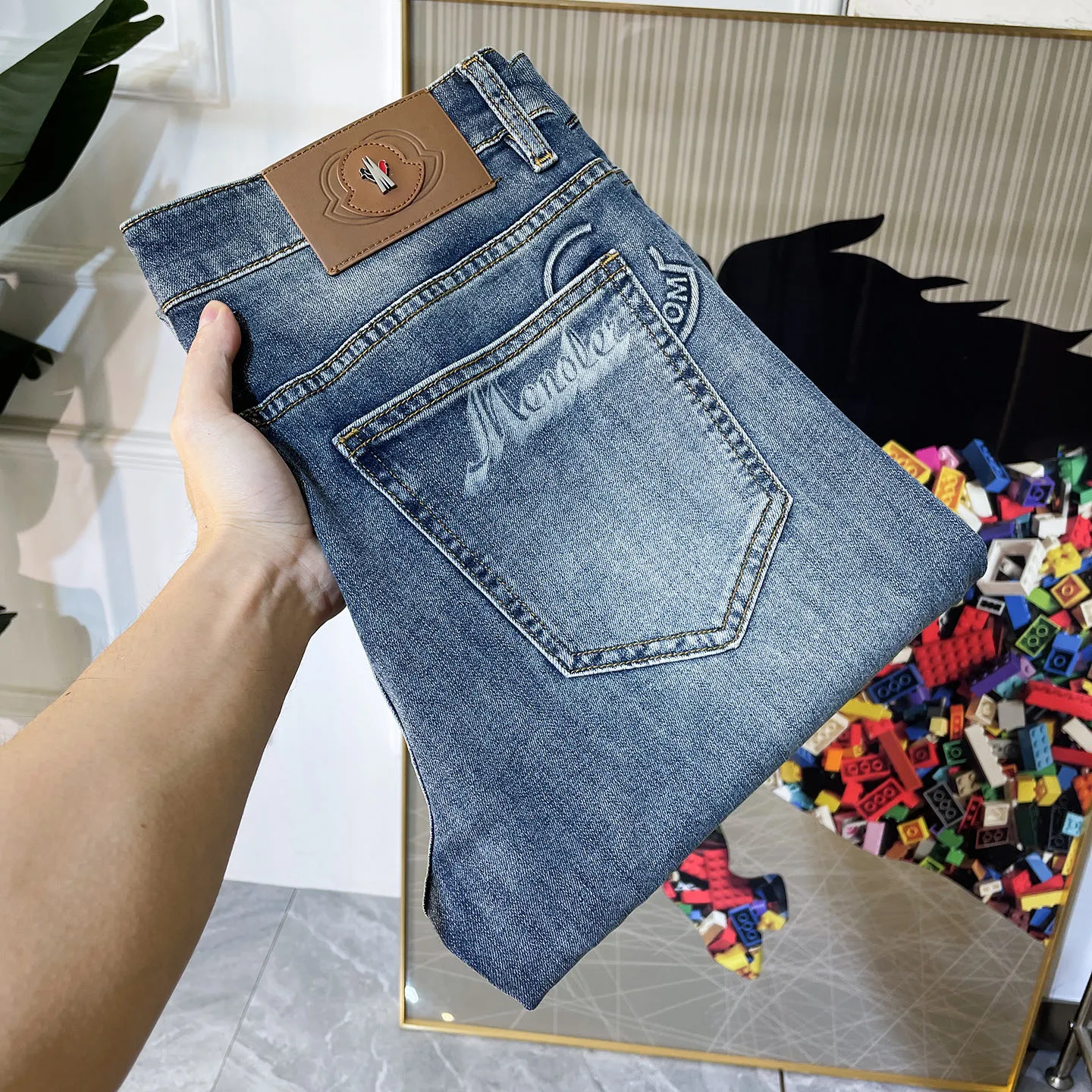 Moncler Jeans — dcb7a722