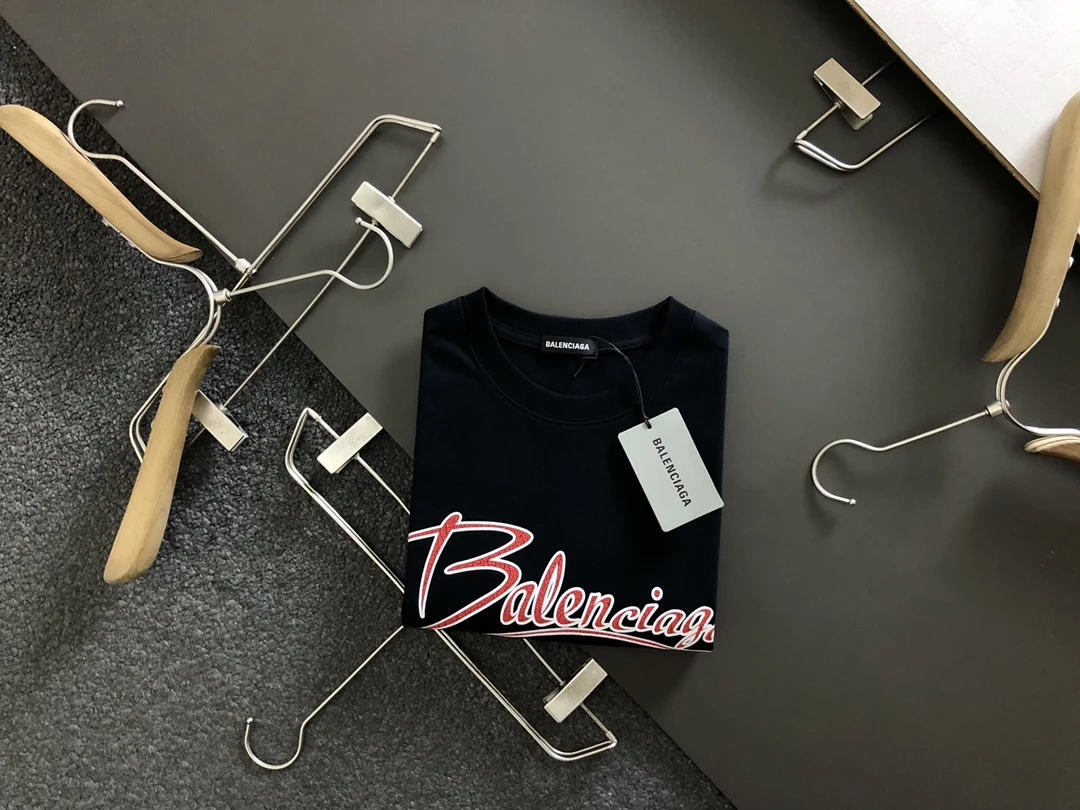 Balenciaga T-Shirt — 3e5a96a8