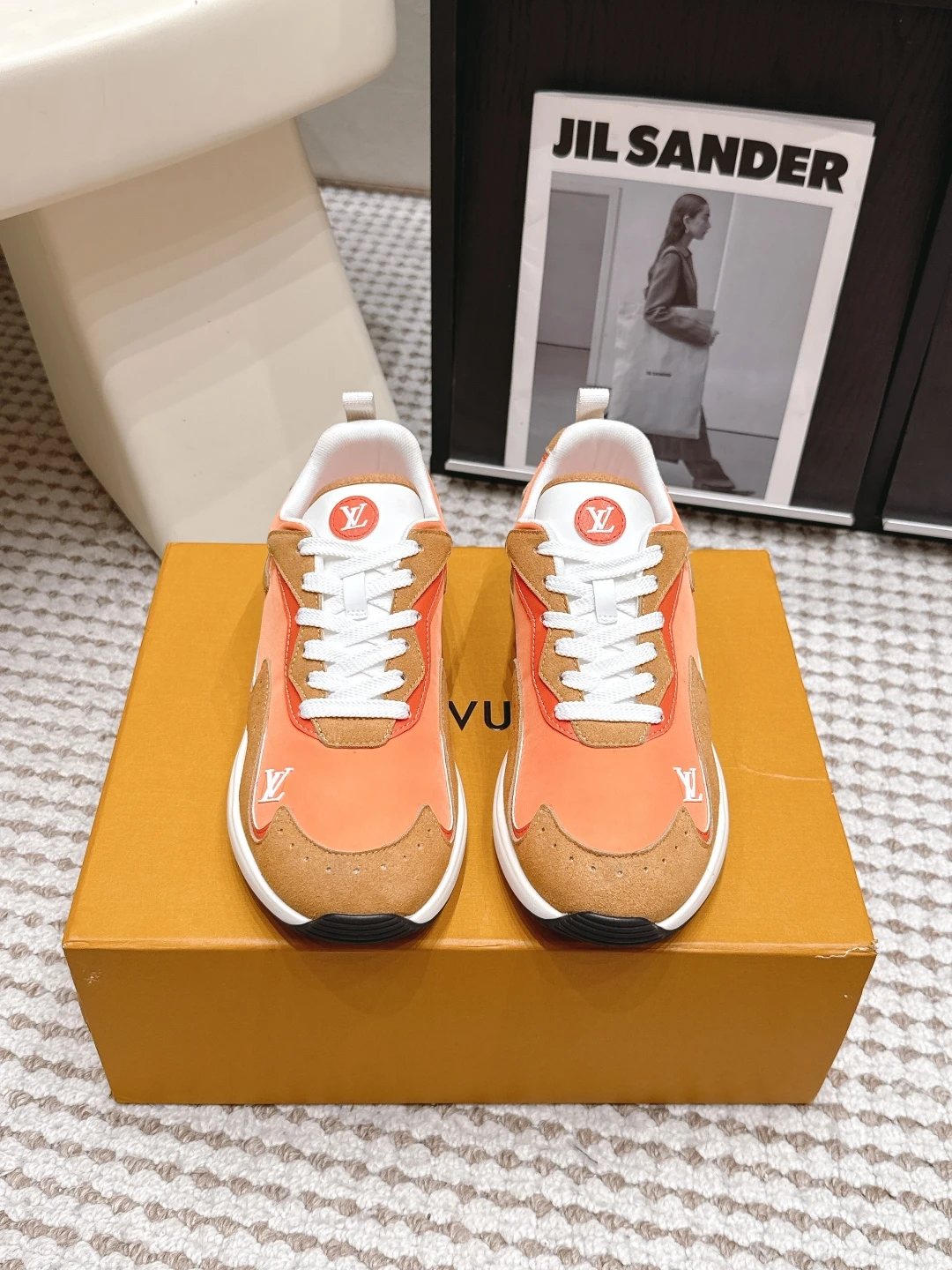 Louis Vuitton Sneakers — b60979f8