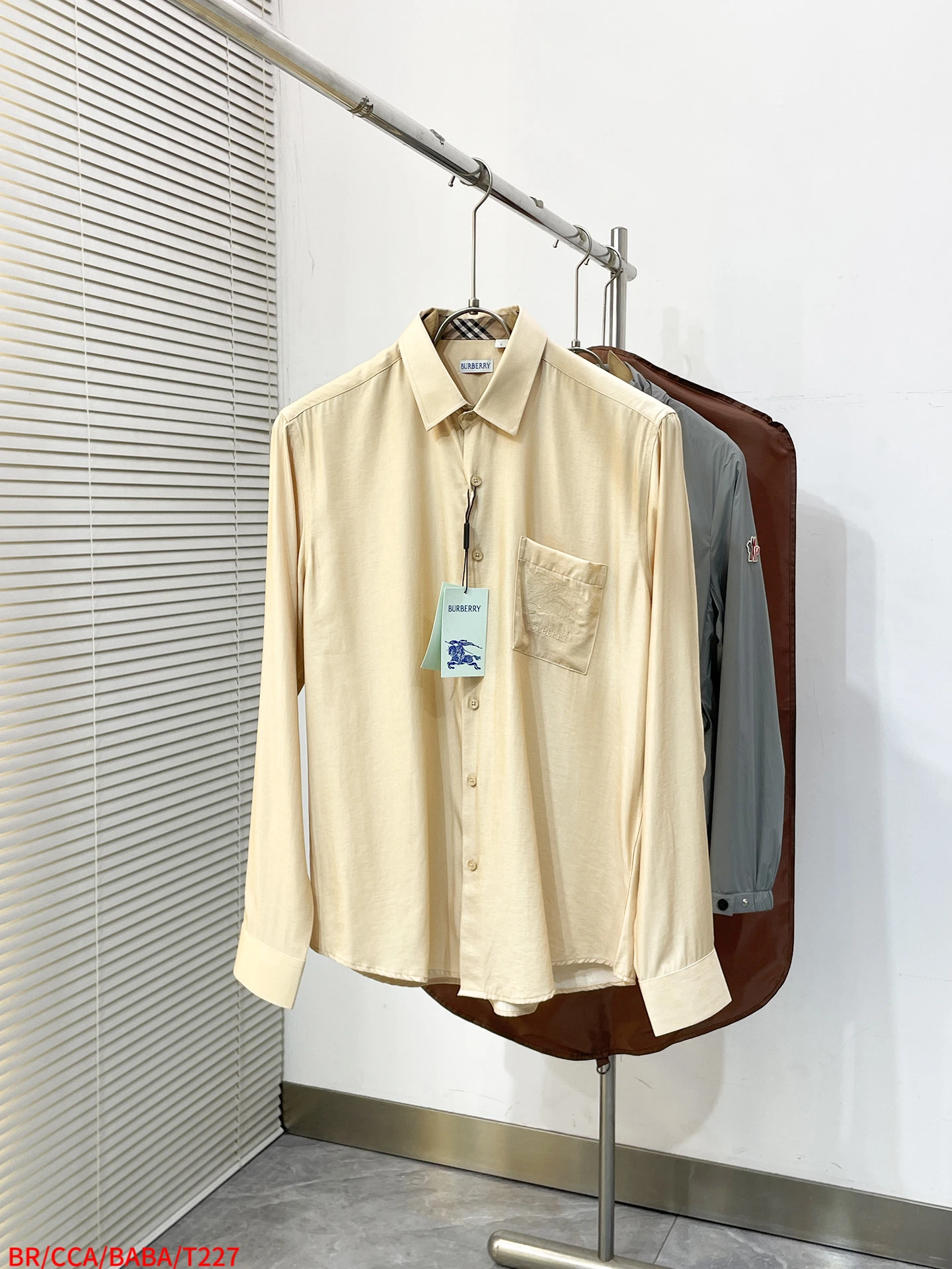 Burberry Shirts — fb0c4f0f