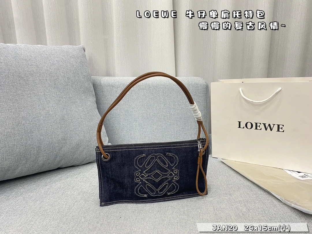 Loewe Bag — 66d1e713
