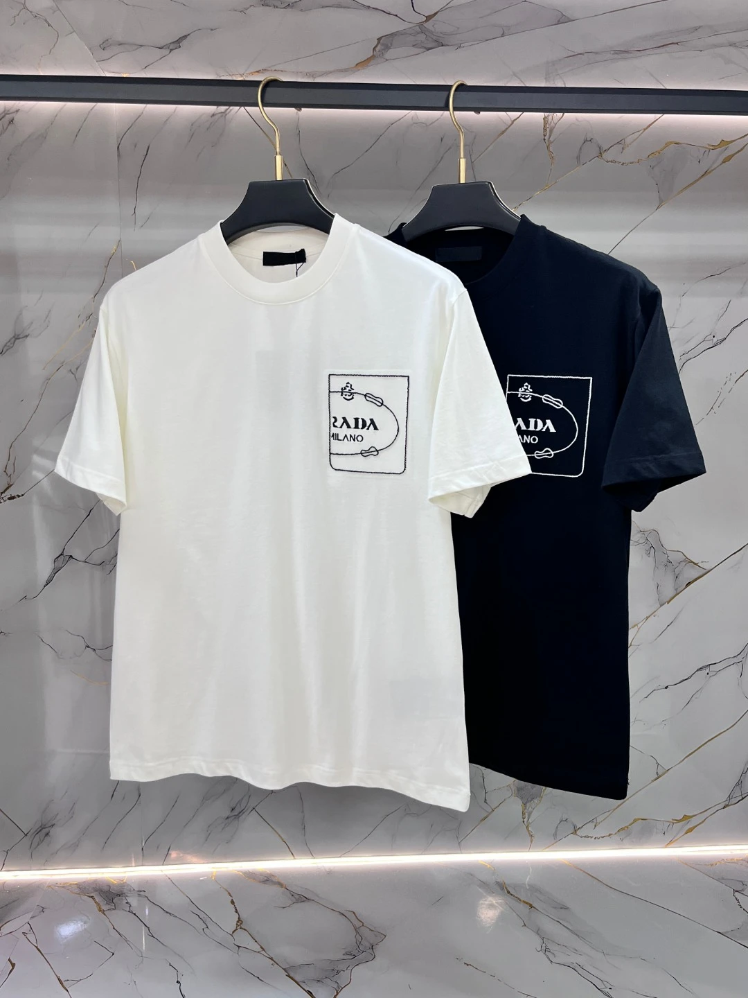 Prada T-Shirt — 3cd6f4d8